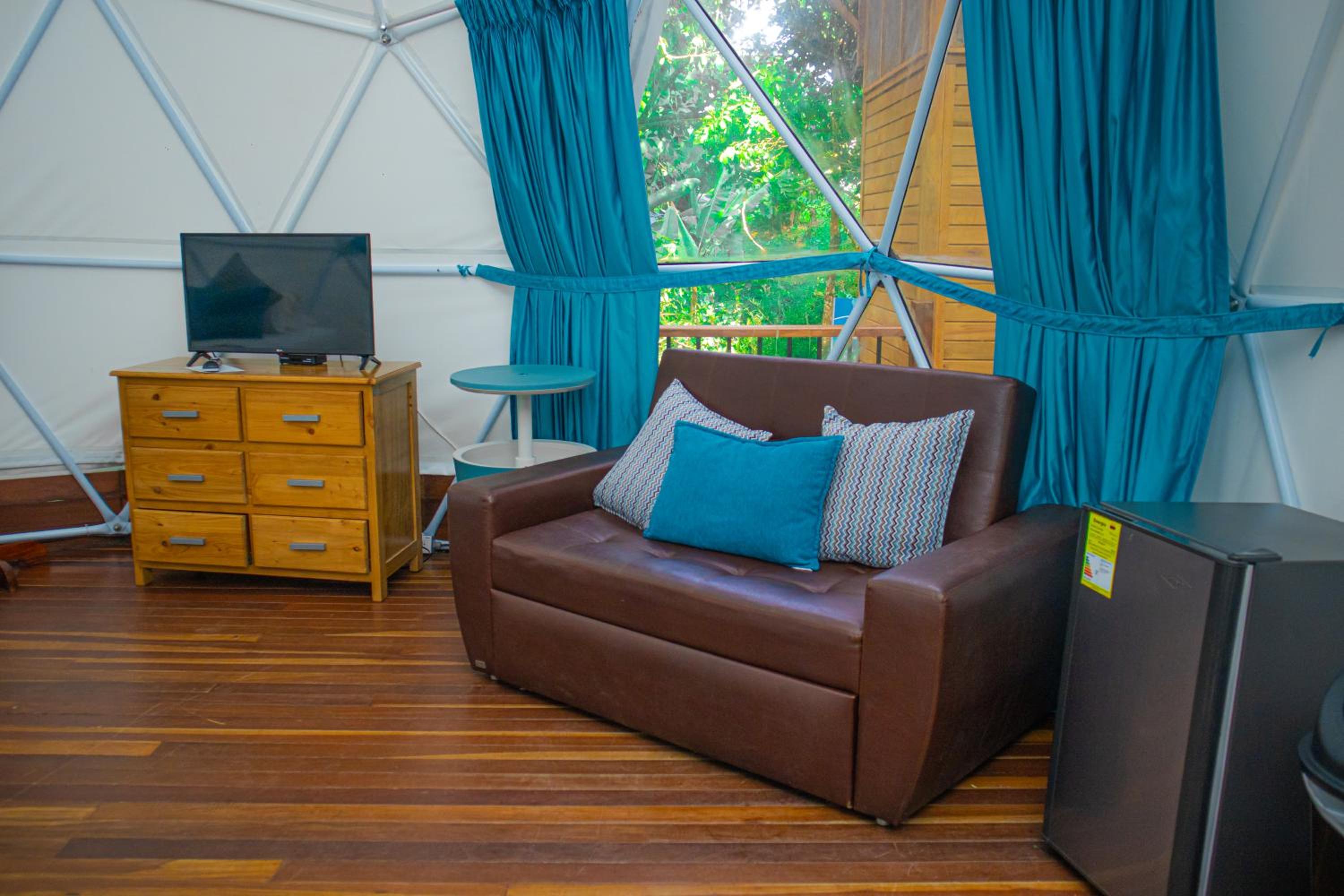 Glamping - Centro Vacacional Comfandi Lago Calima