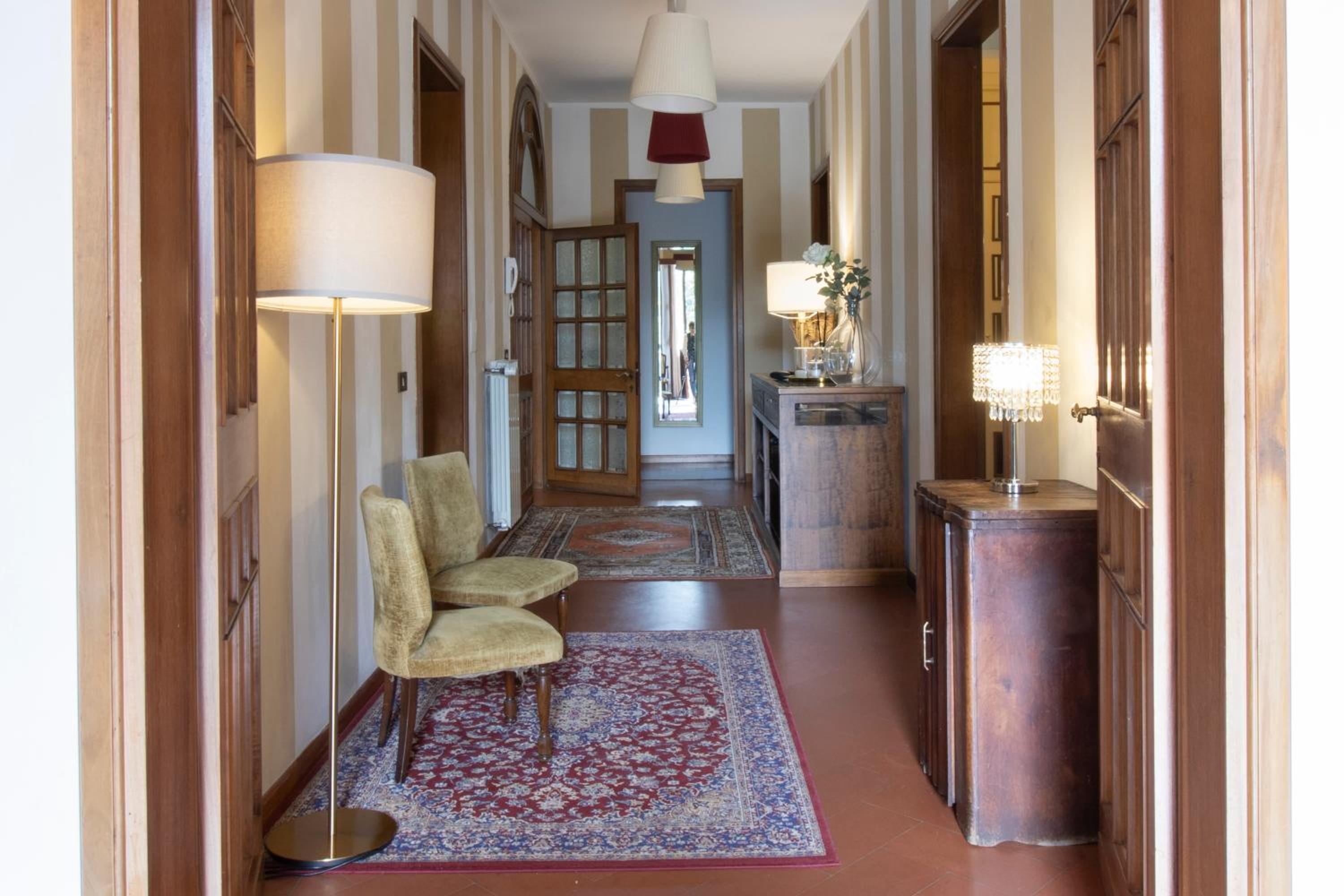 Villa Lia - Apartment in Villa with private garden and Pool