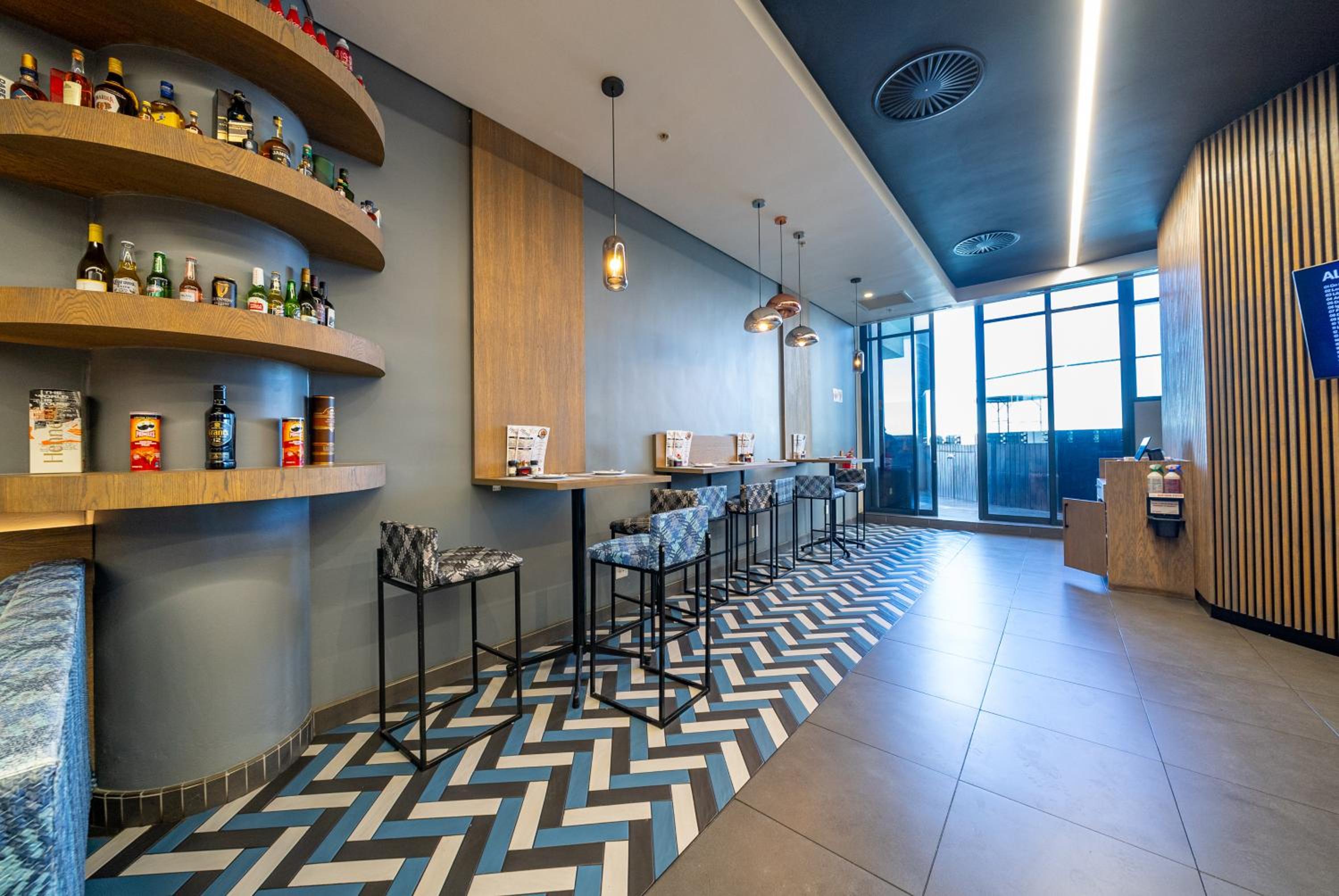 Illovo Central Apartments
