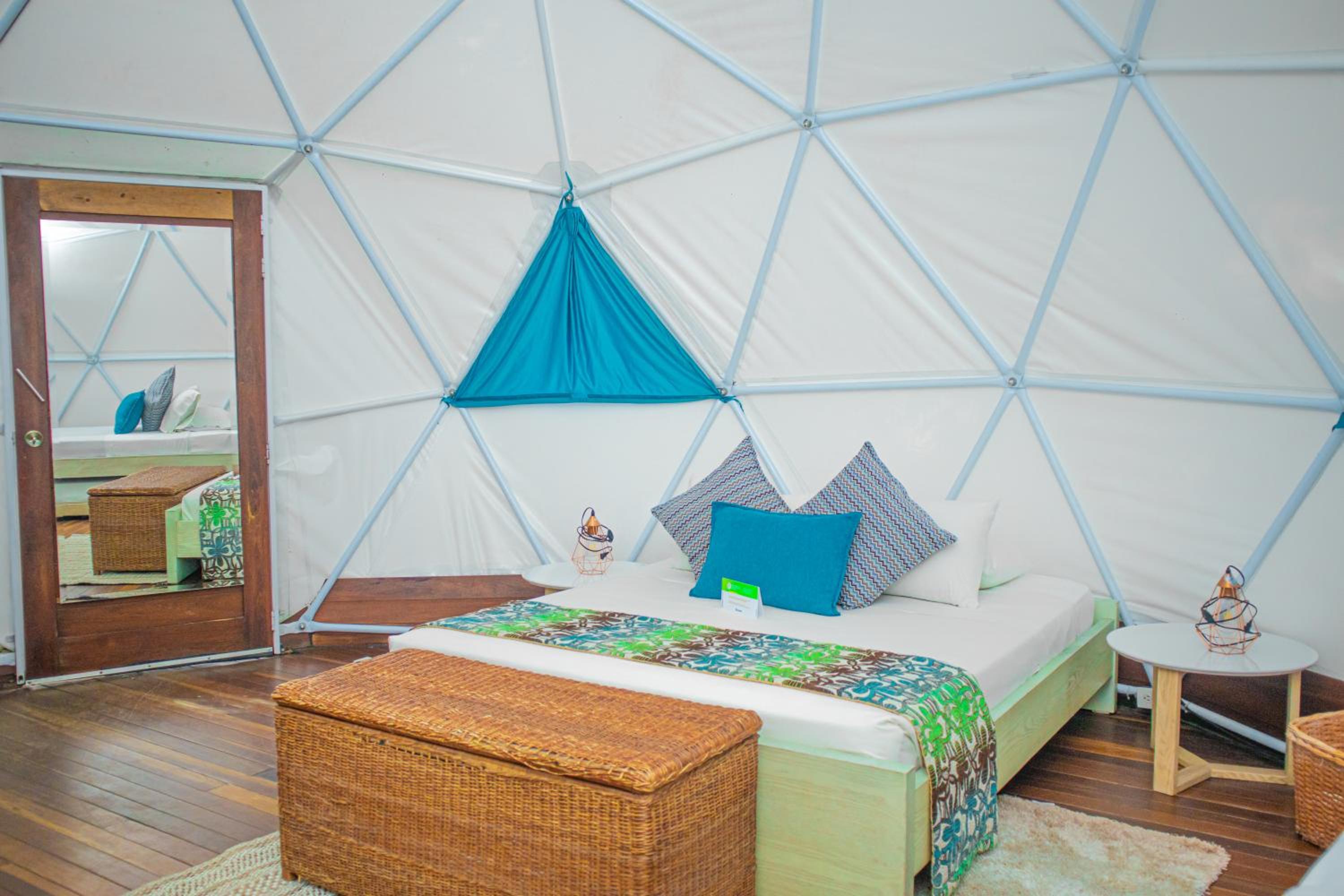Glamping - Centro Vacacional Comfandi Lago Calima