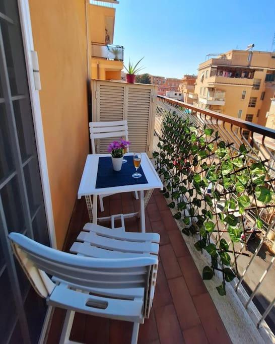 Alloggio Caprara Accomodation Metro Cornelia