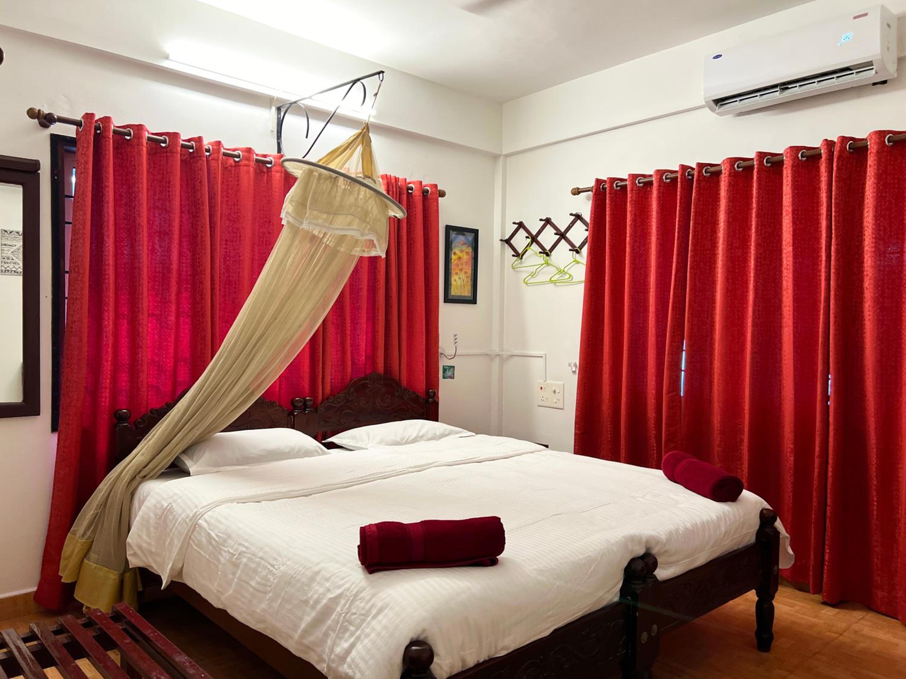 Reds Residency - Homestay