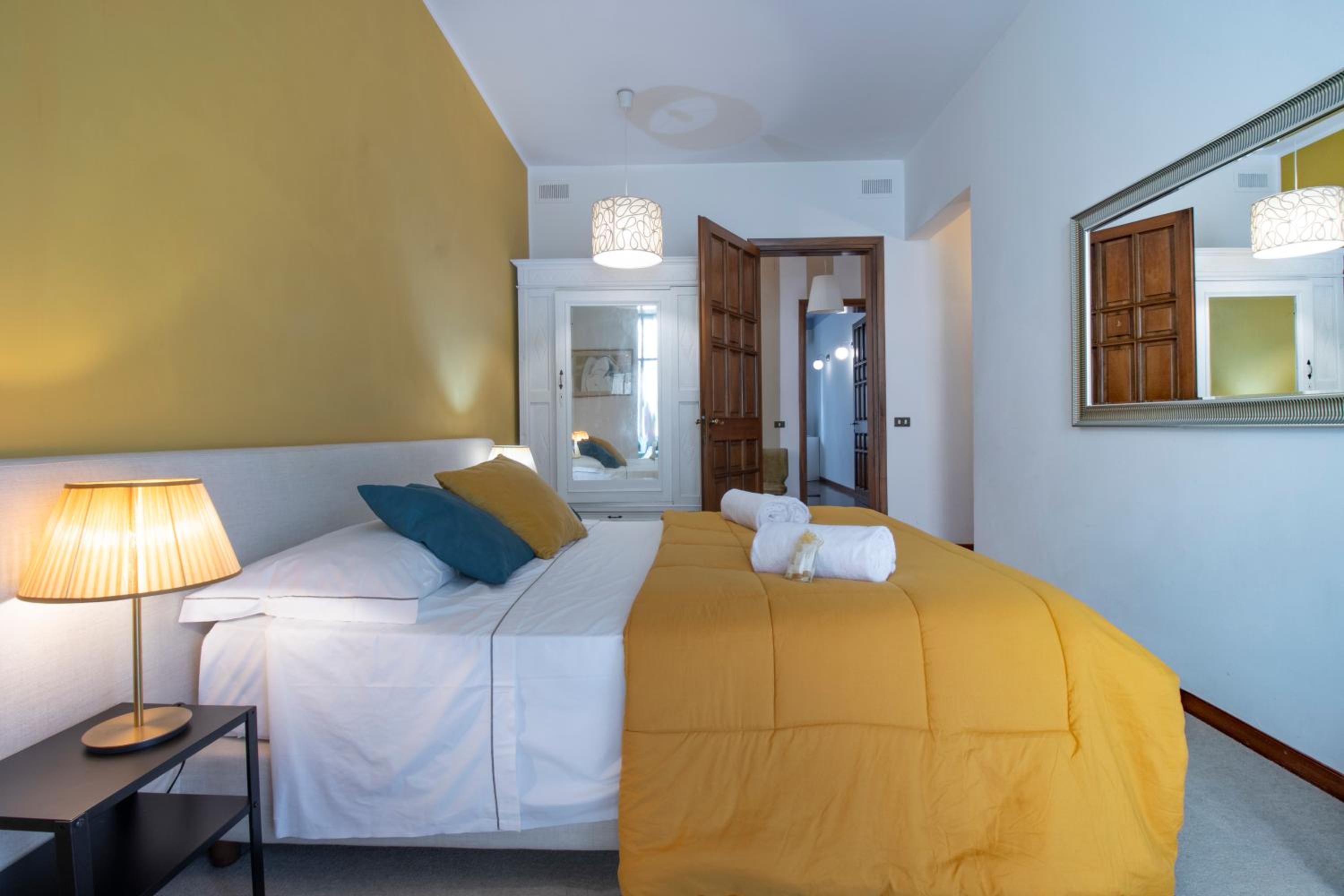 Villa Lia - Apartment in Villa with private garden and Pool