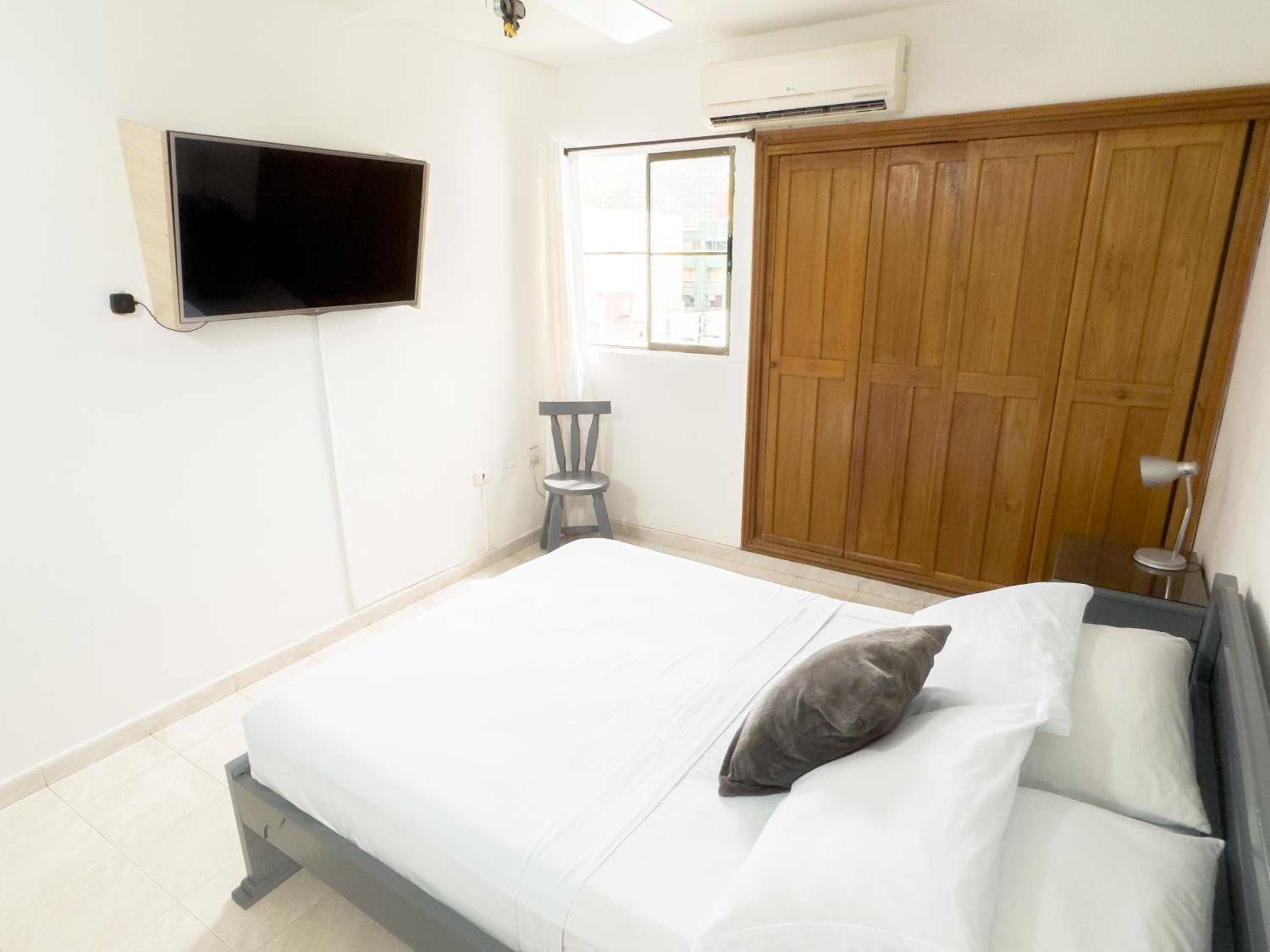 Apartamentos cerca a la playa, Los Laureles - By Bedviajes