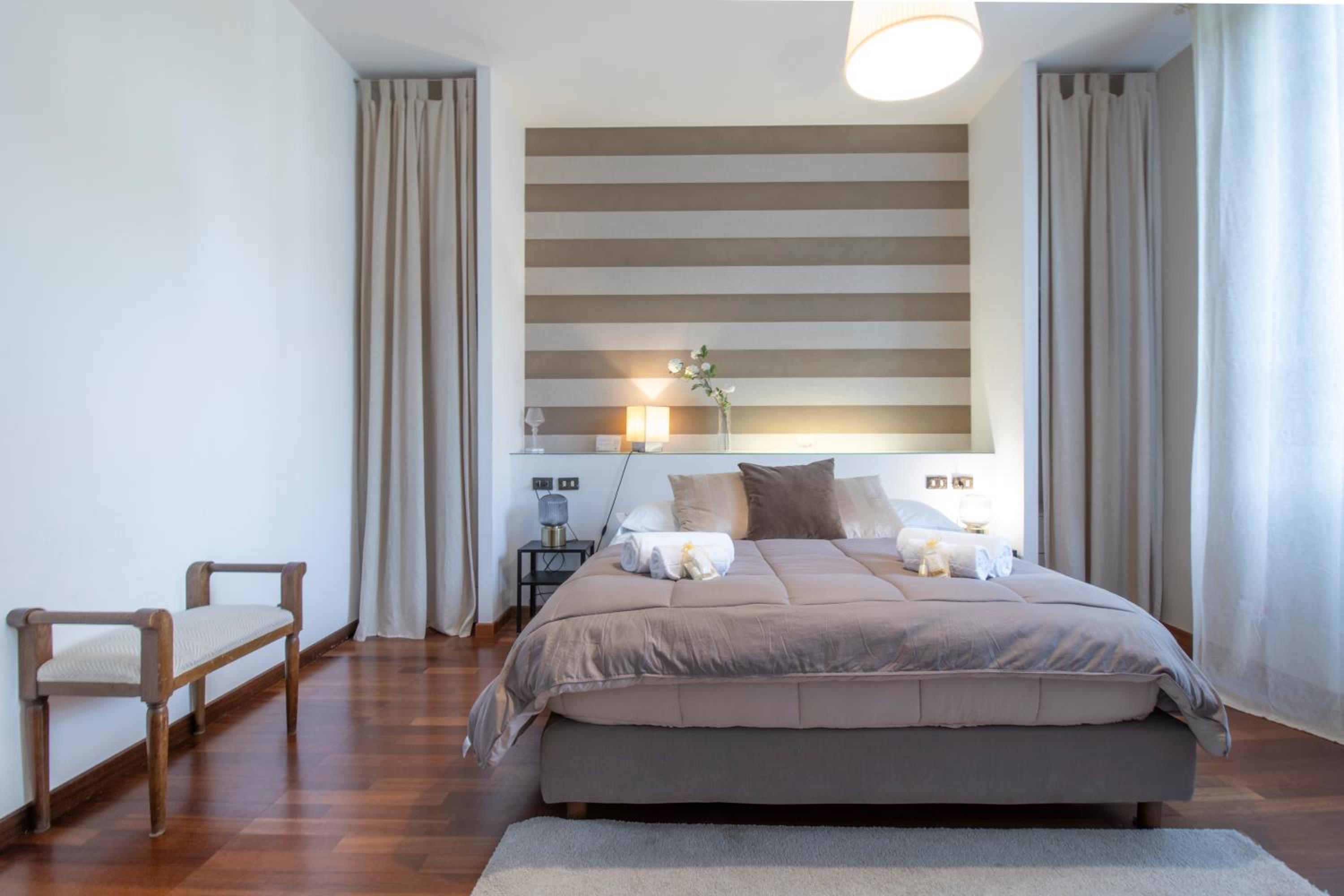 Villa Lia - Apartment in Villa with private garden and Pool