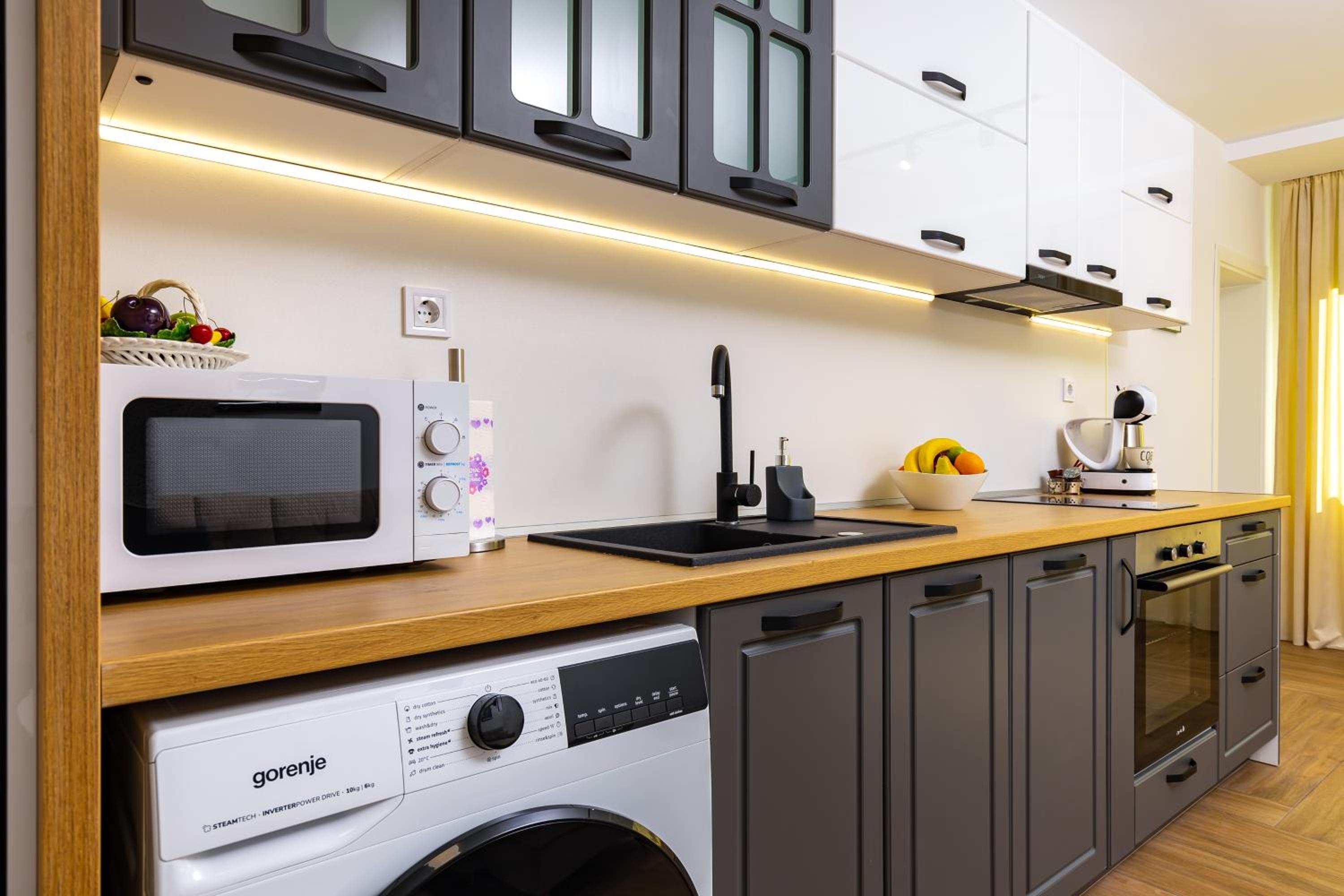 Cozy and comfortable southern apartment, Kapana district, Plovdiv, Center