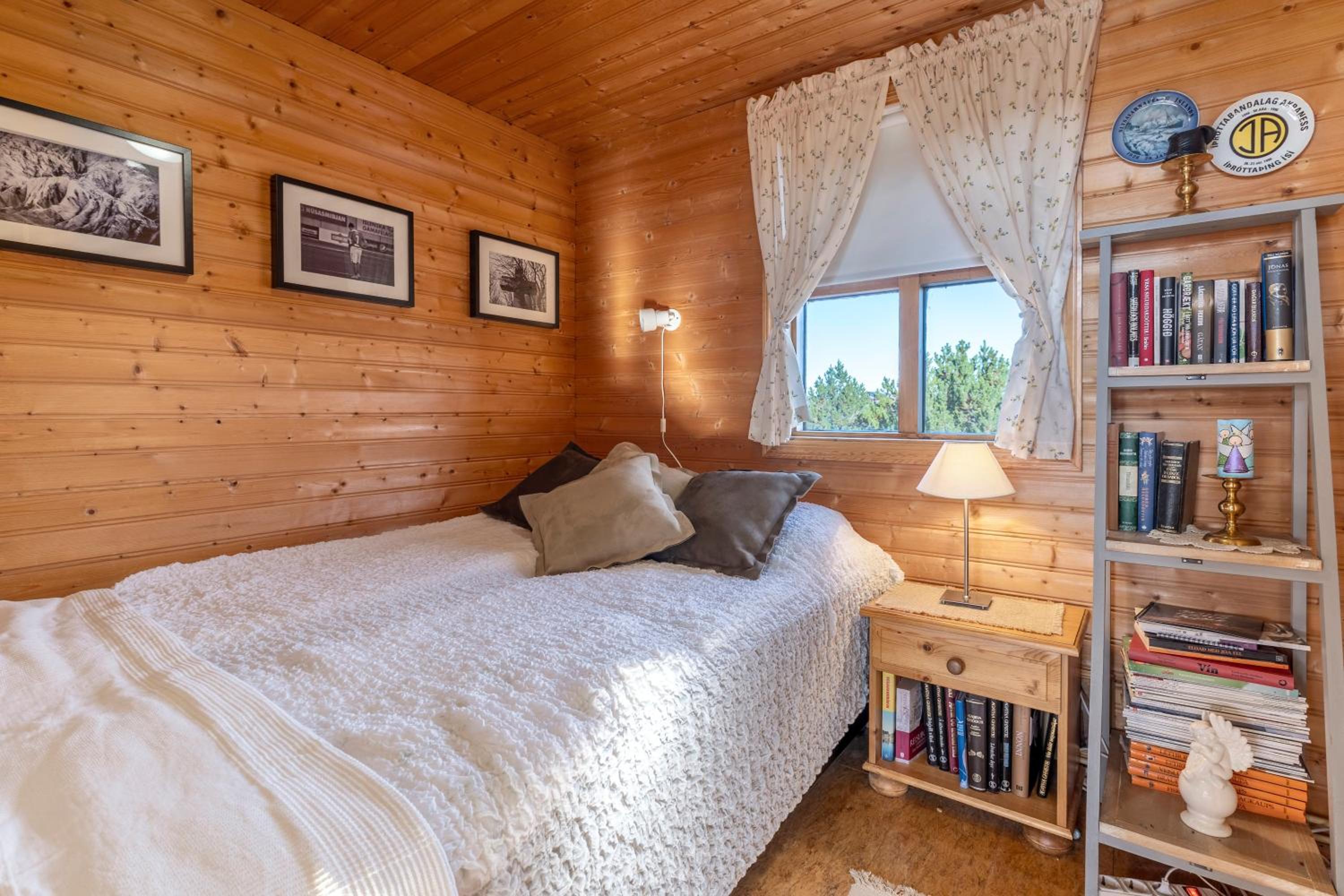 3BR Cabin in the Middle of Golden Circle view 5