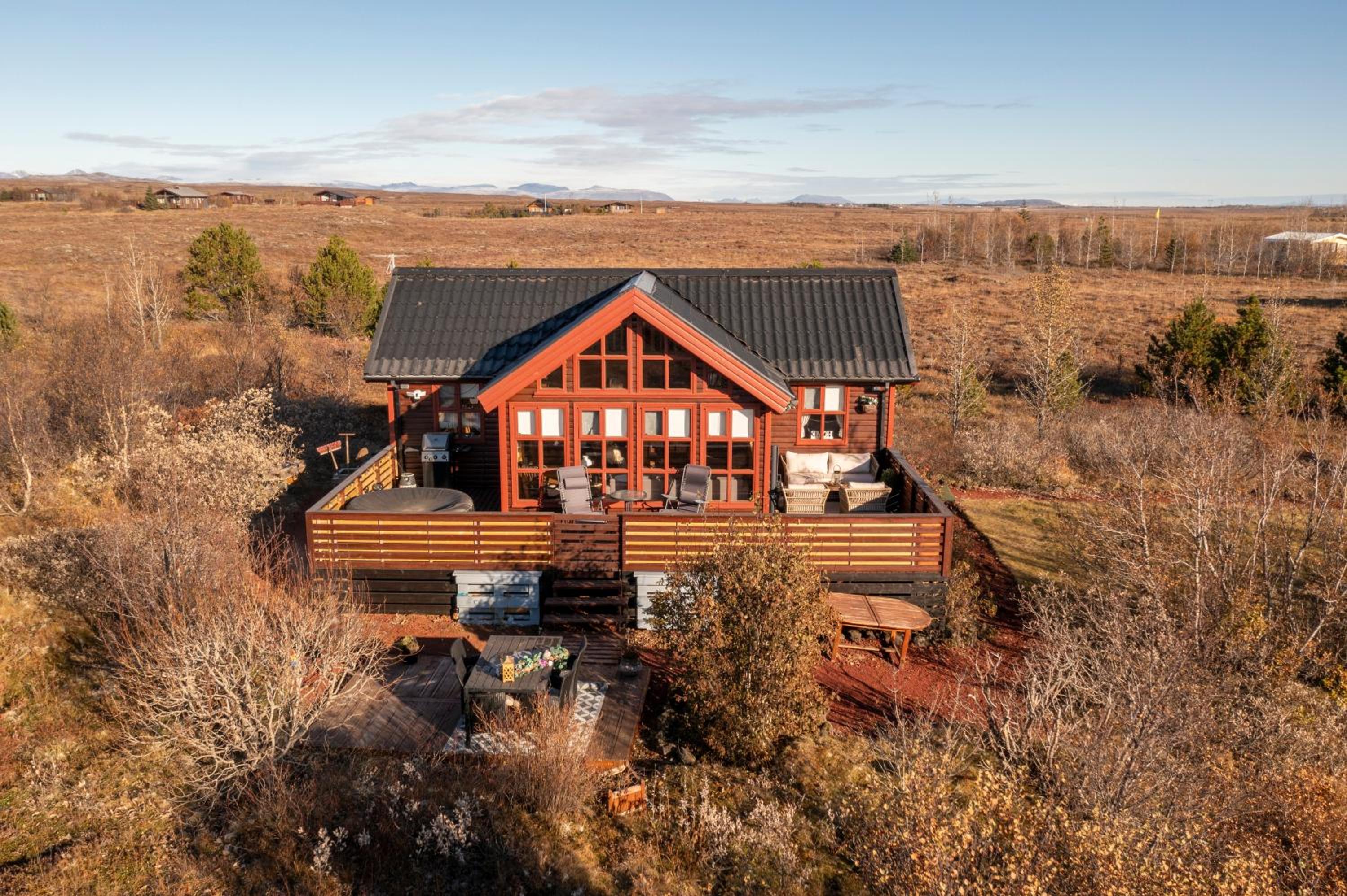 3BR Cabin in the Middle of Golden Circle view 3