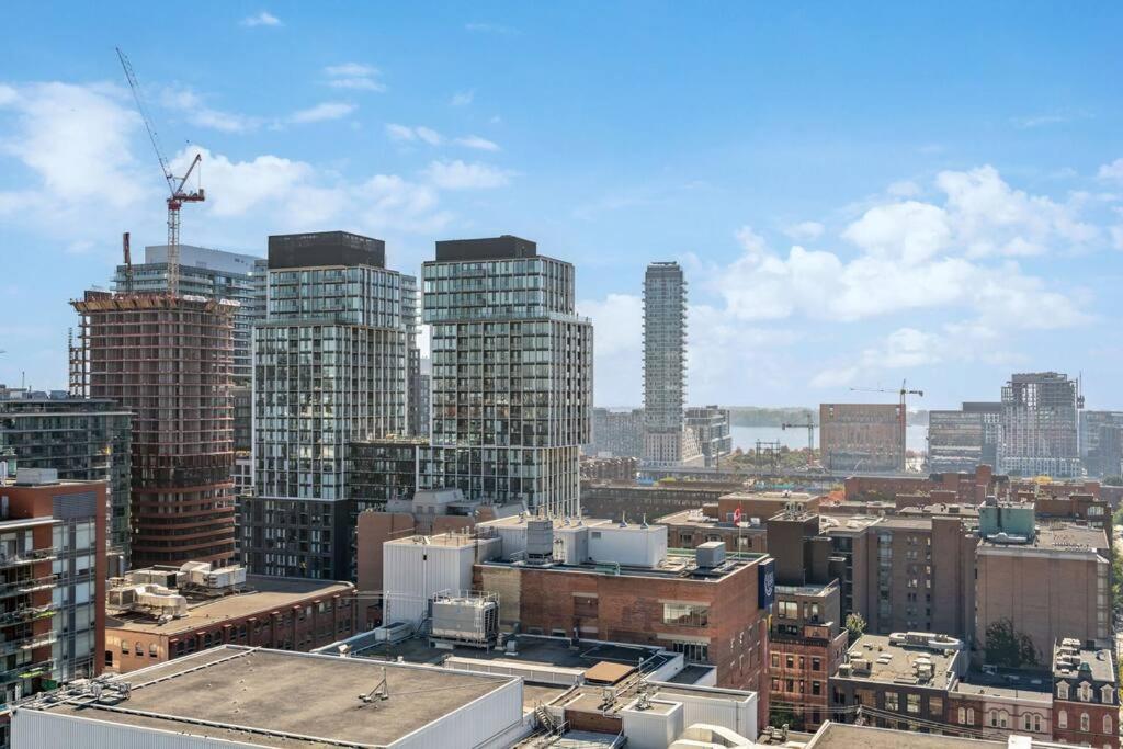 Amazing View 2BR St Lawrence Market Condo, Downtown Toronto