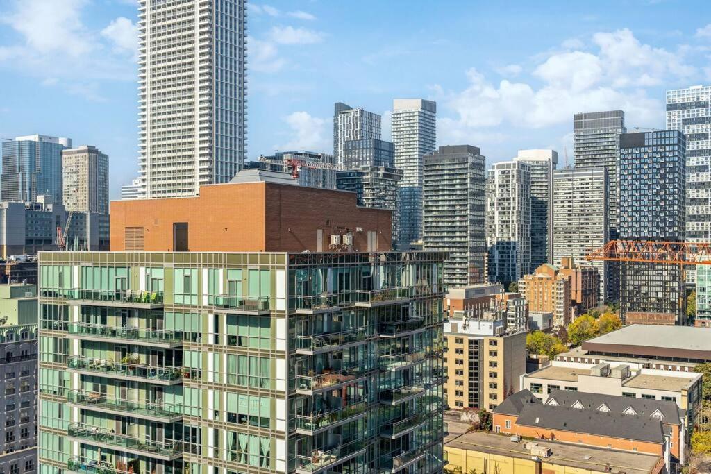 Amazing View 2BR St Lawrence Market Condo, Downtown Toronto