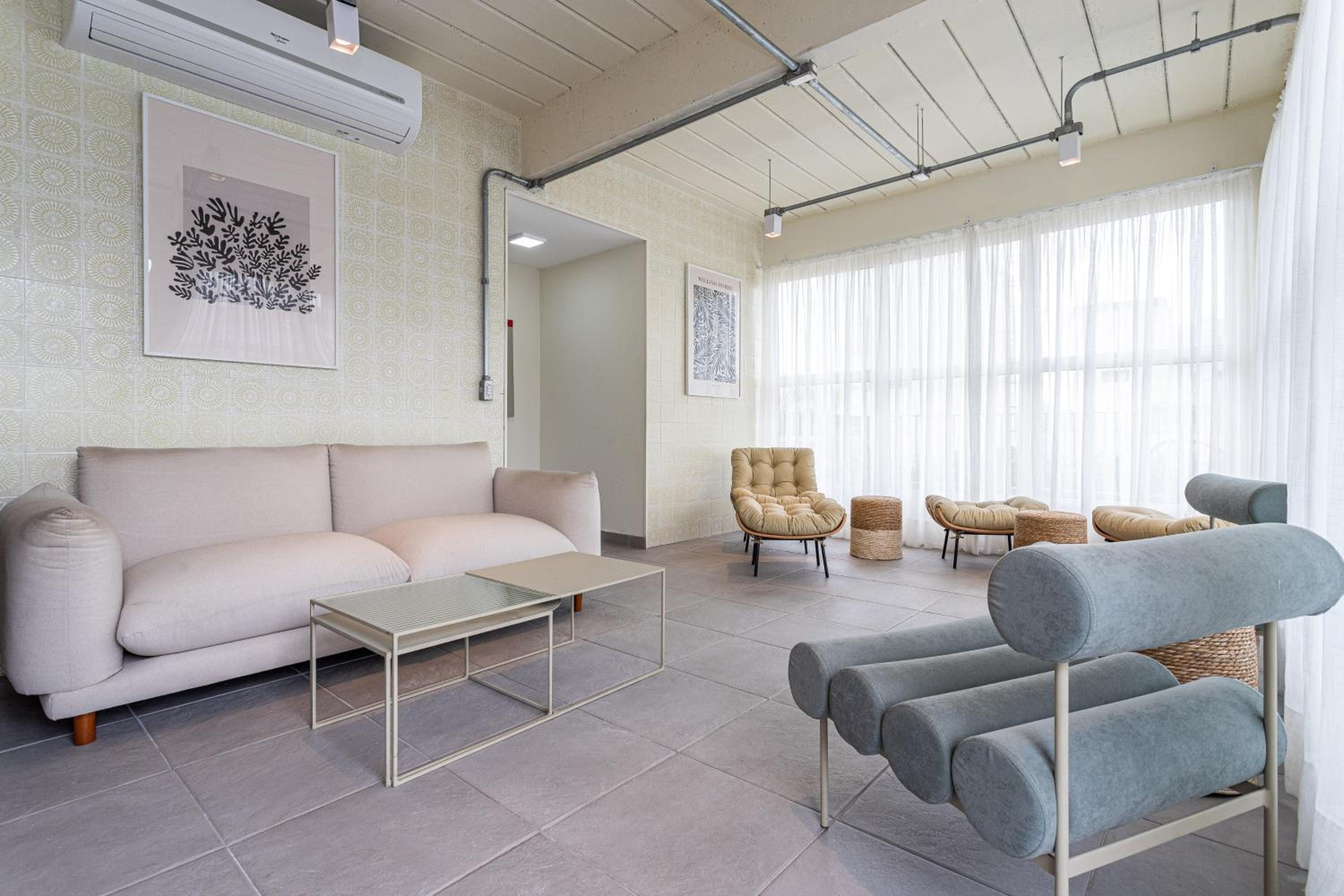 Predio novo com piscina proximo ao Mackenzie e metro - GAL Yuca