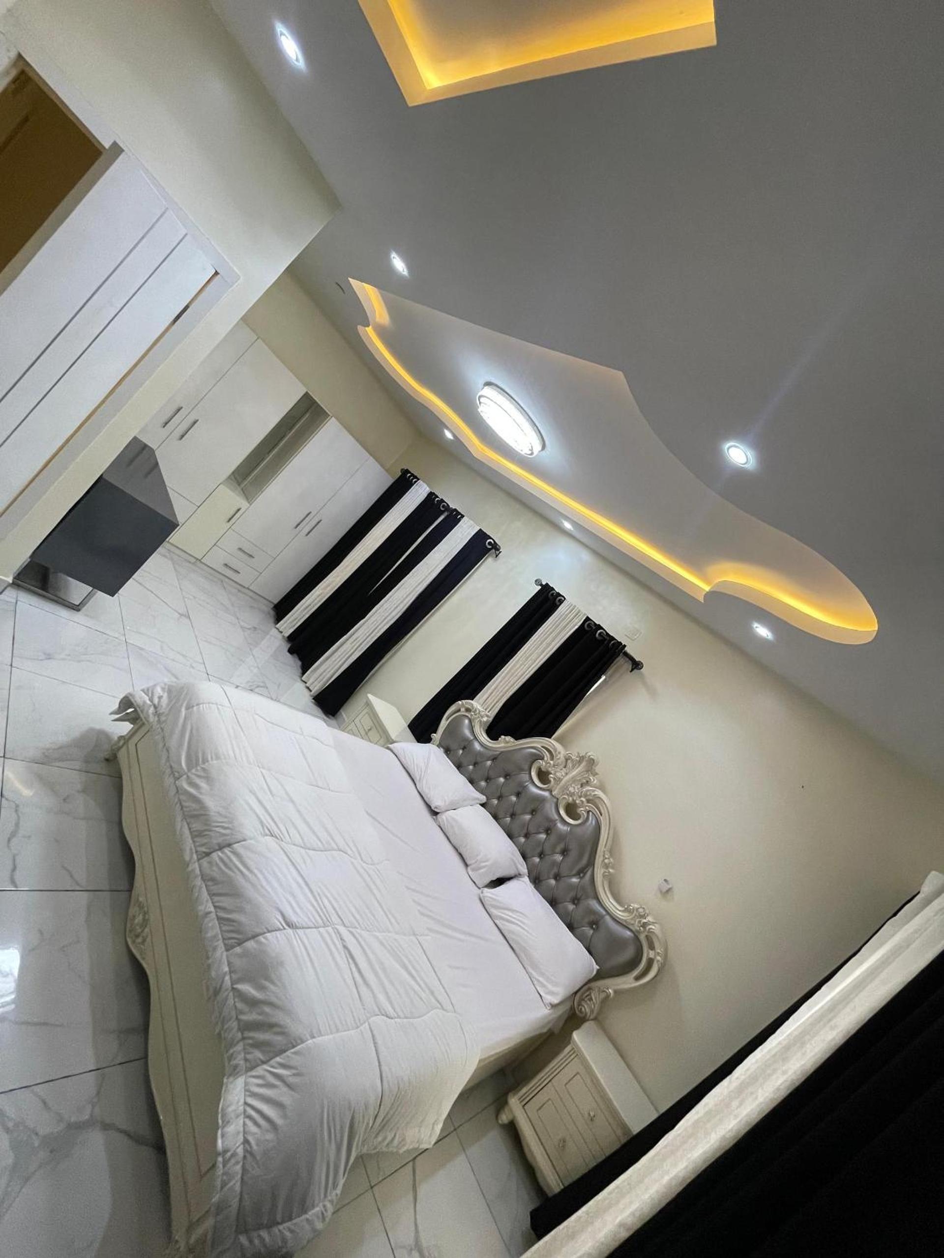 Royal Luxury Apartment view 4