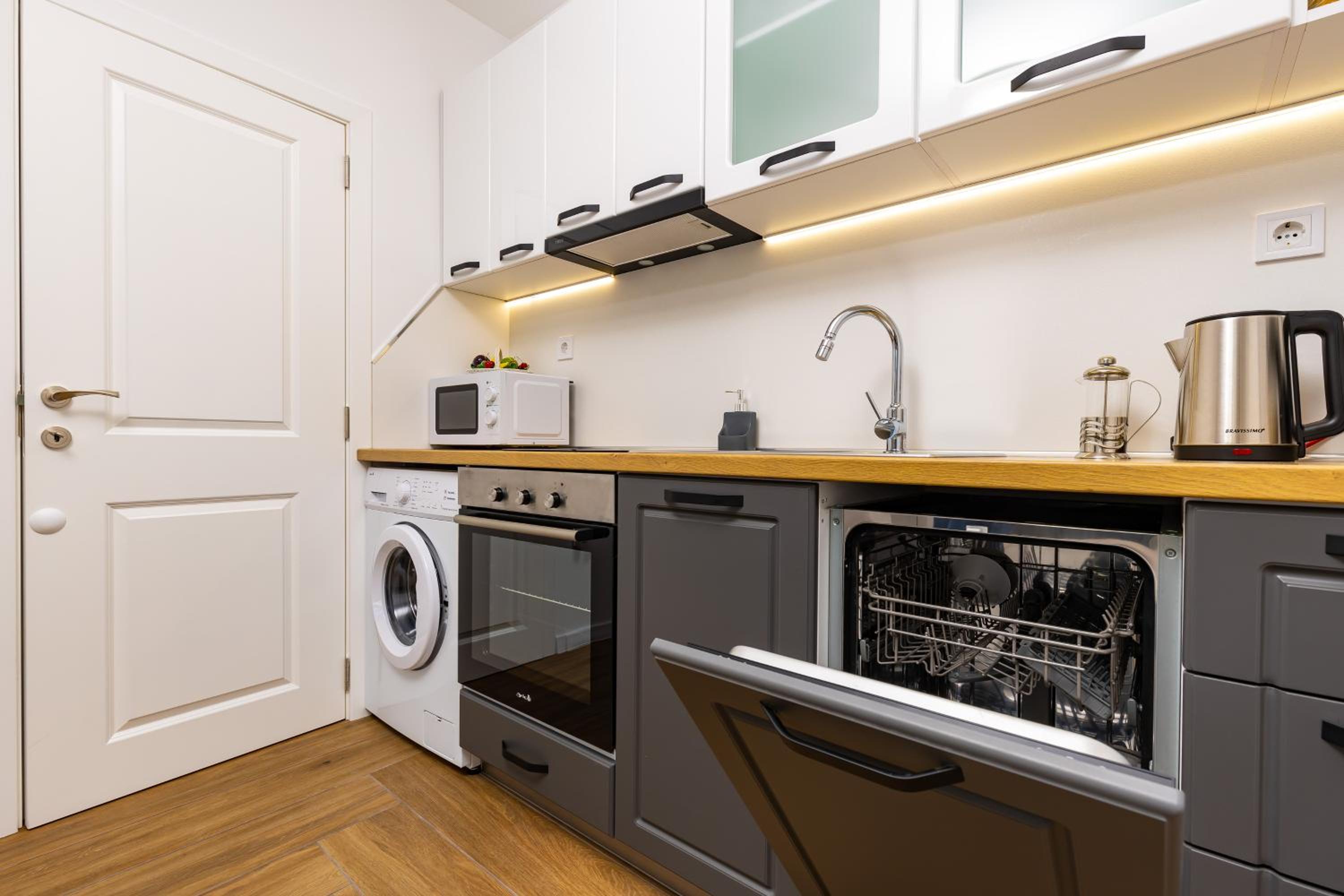 Cozy and comfortable northern apartment, Kapana district, Plovdiv, Center