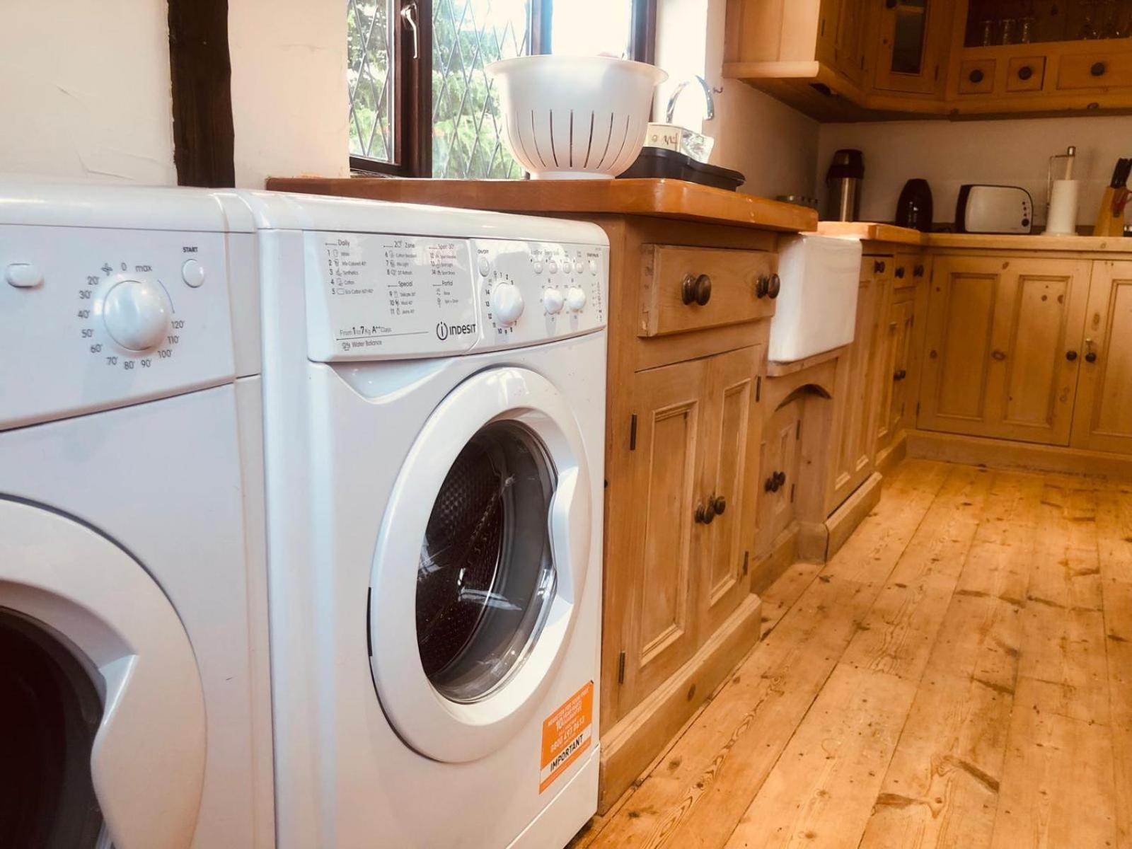 Massive 4 bed with countryside views in Peterborough