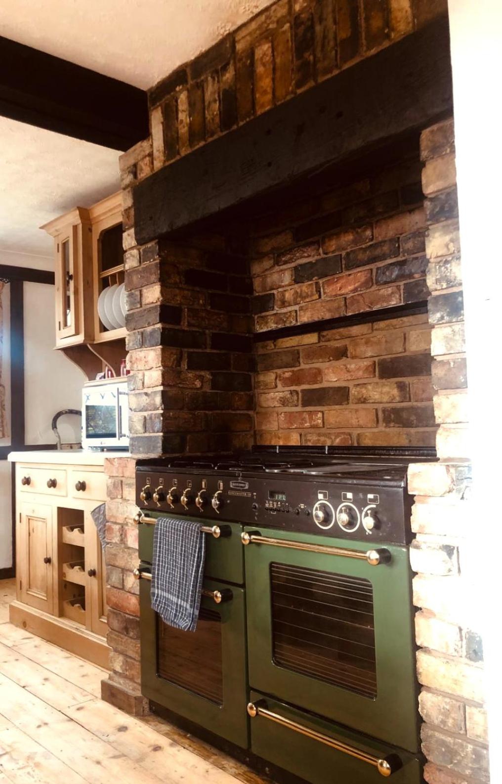 Massive 4 bed with countryside views in Peterborough