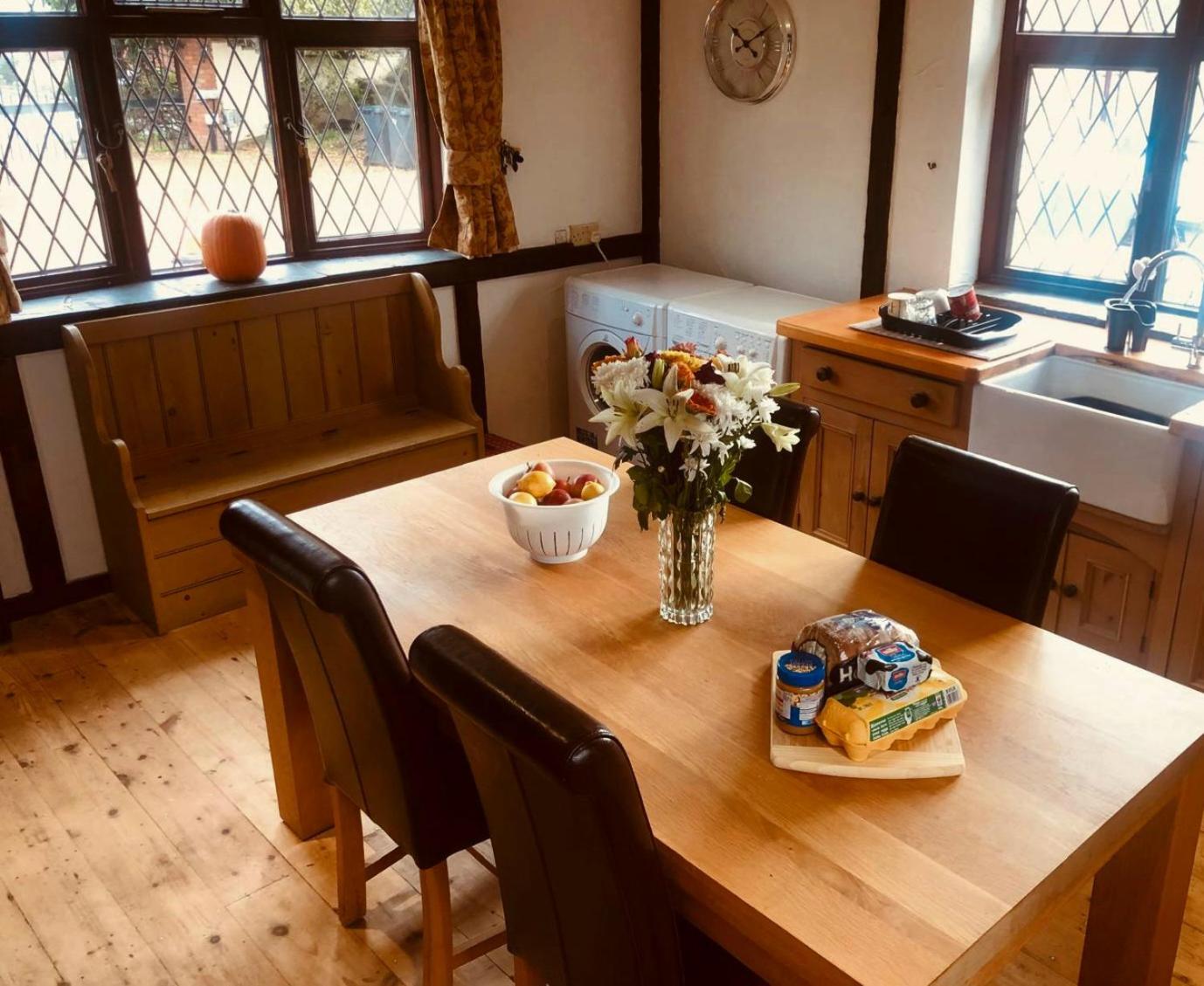 Massive 4 bed with countryside views in Peterborough