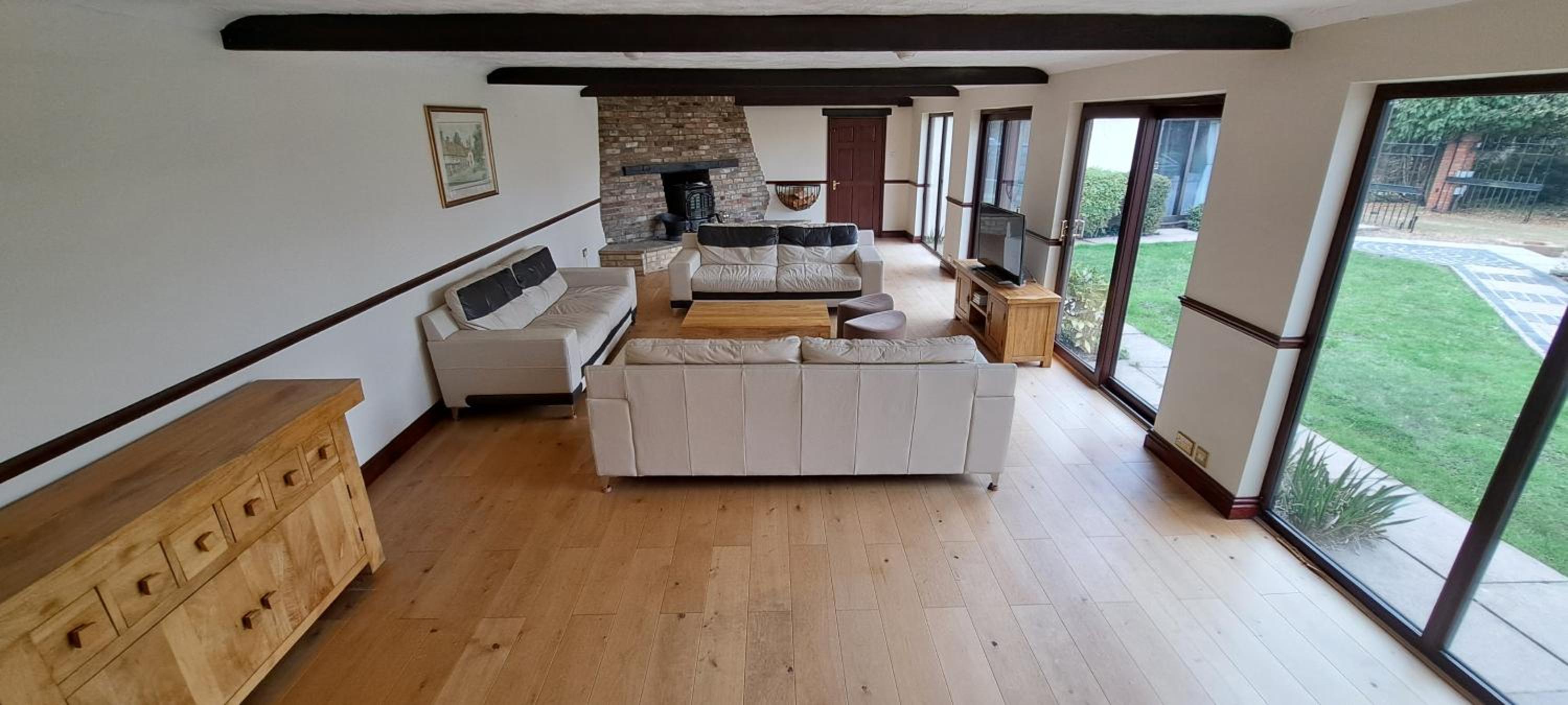Massive 4 bed with countryside views in Peterborough
