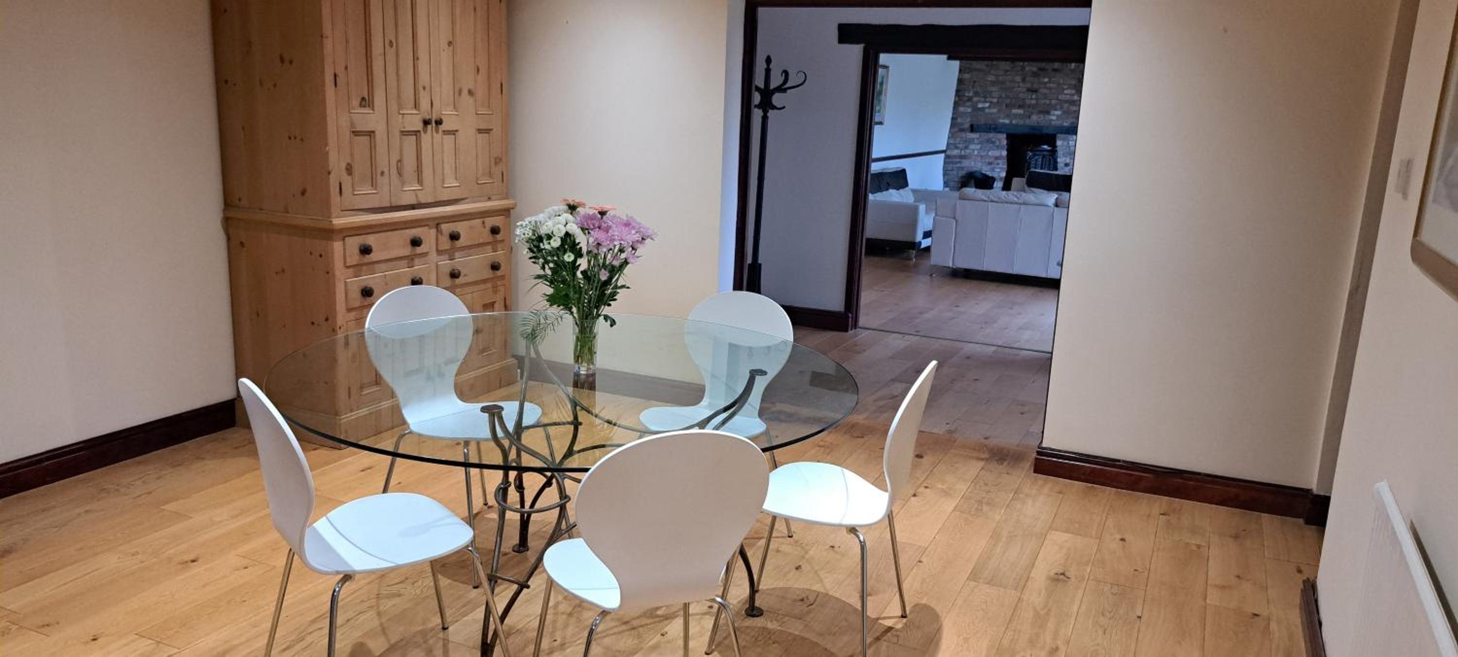Massive 4 bed with countryside views in Peterborough