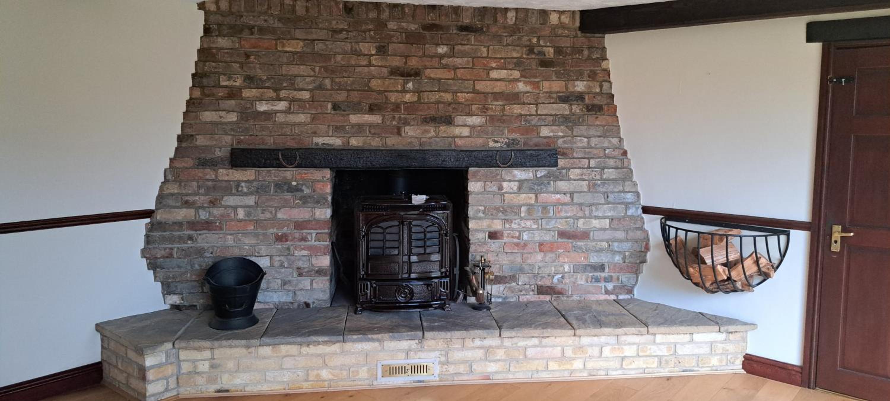 Massive 4 bed with countryside views in Peterborough