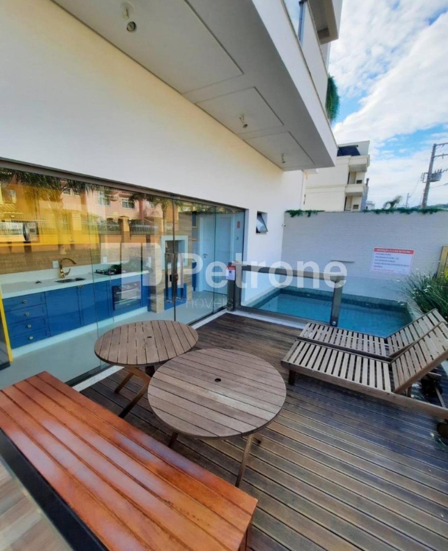 Residencial Benjamin - Apartamento garden a 2 minutos da praia de Palmas, com espaços internos e externos amplos para até 8 pessoas