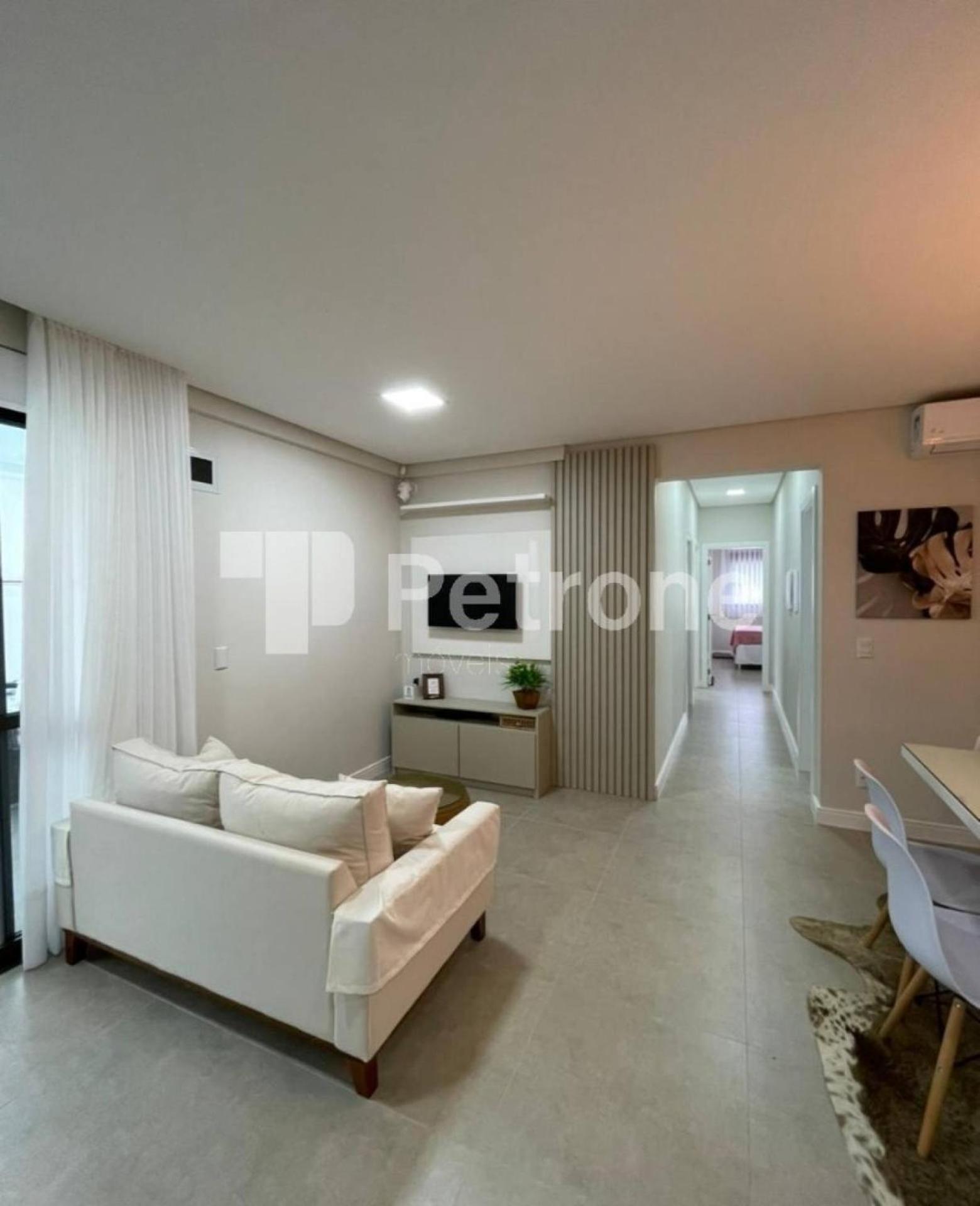 Residencial Benjamin - Apartamento garden a 2 minutos da praia de Palmas, com espaços internos e externos amplos para até 8 pessoas