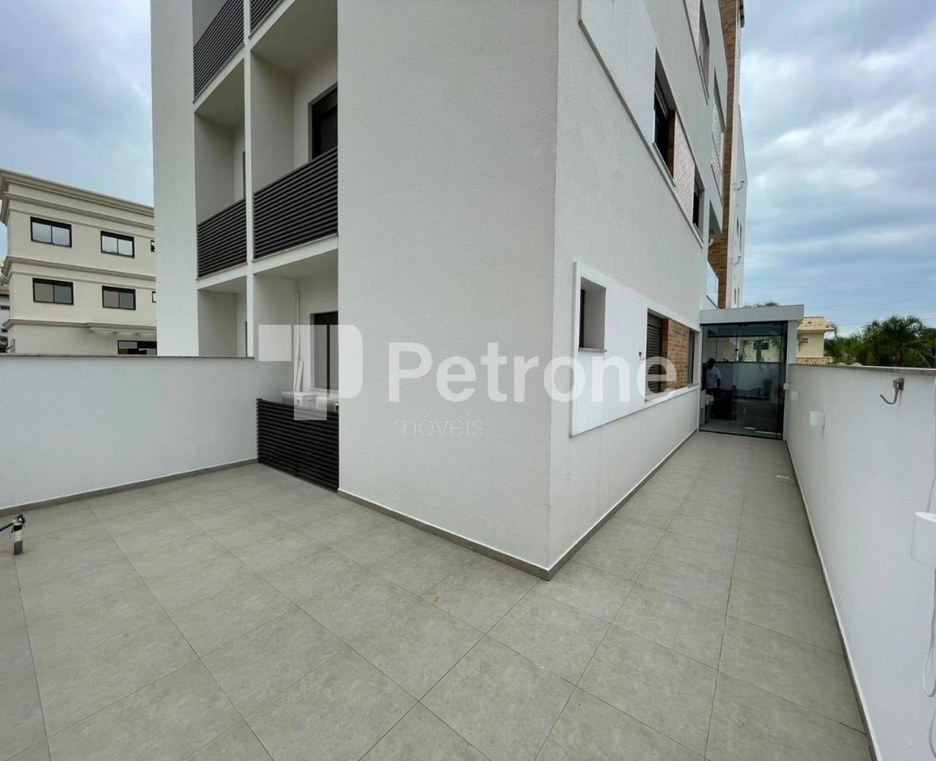 Residencial Benjamin - Apartamento garden a 2 minutos da praia de Palmas, com espaços internos e externos amplos para até 8 pessoas