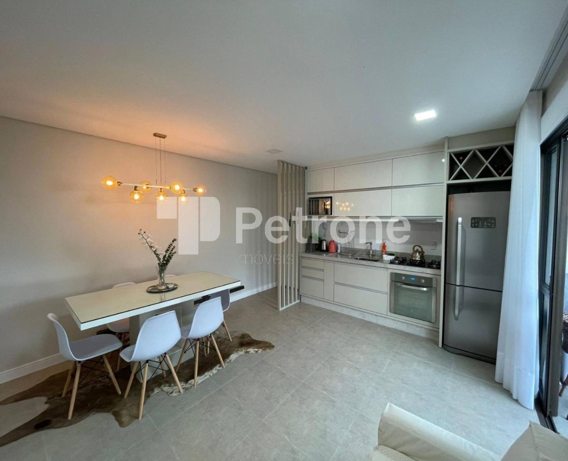 Residencial Benjamin - Apartamento garden a 2 minutos da praia de Palmas, com espaços internos e externos amplos para até 8 pessoas