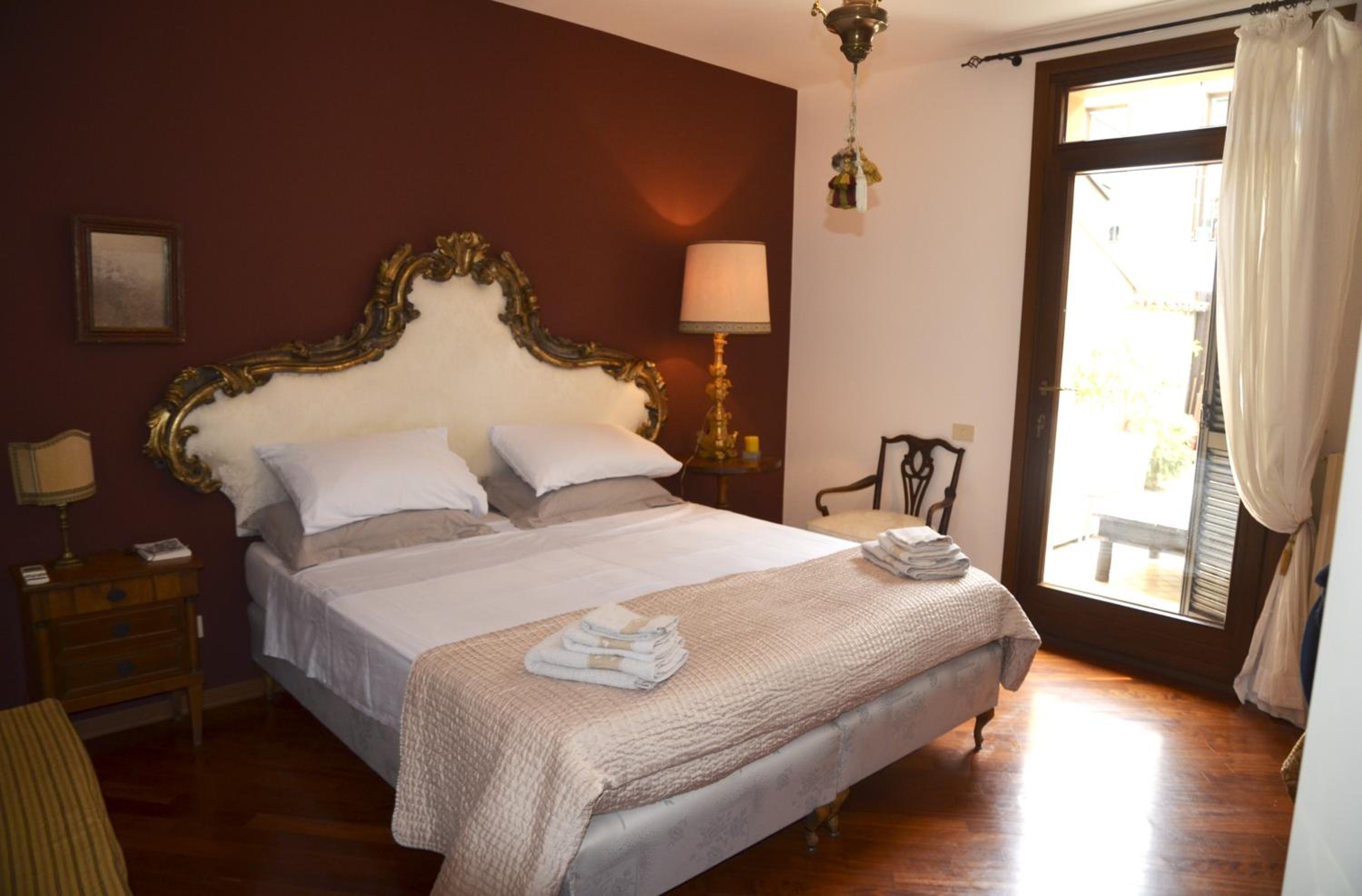 La piccola corte en Ravenna — hotel room