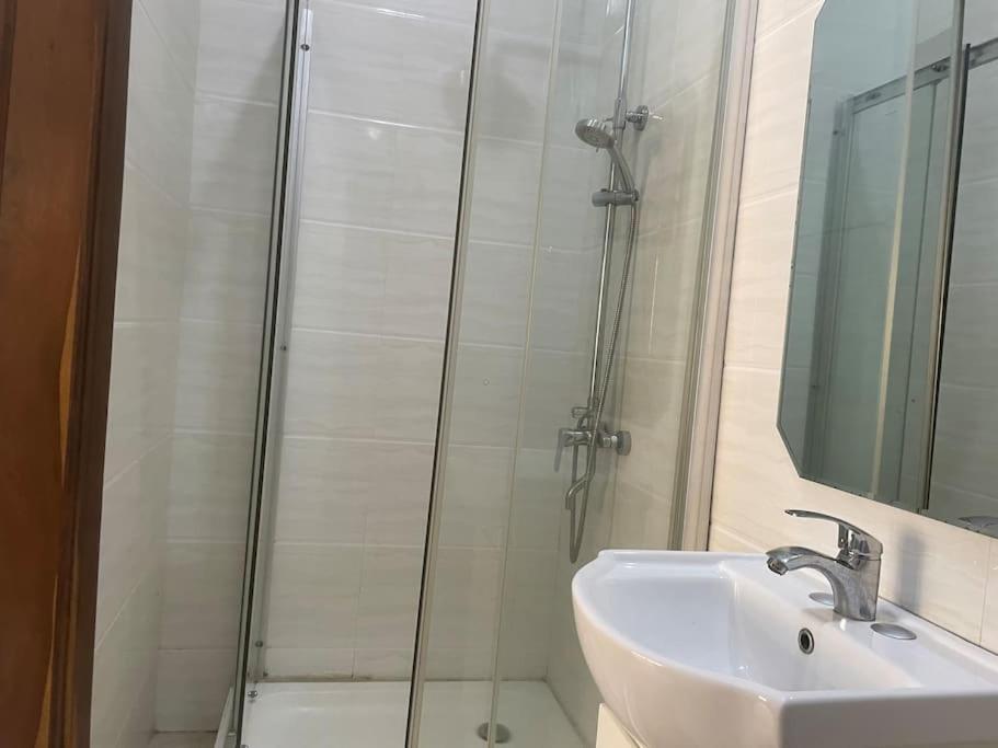 3 Bdrm city view with pool at Dzorwulu view 4