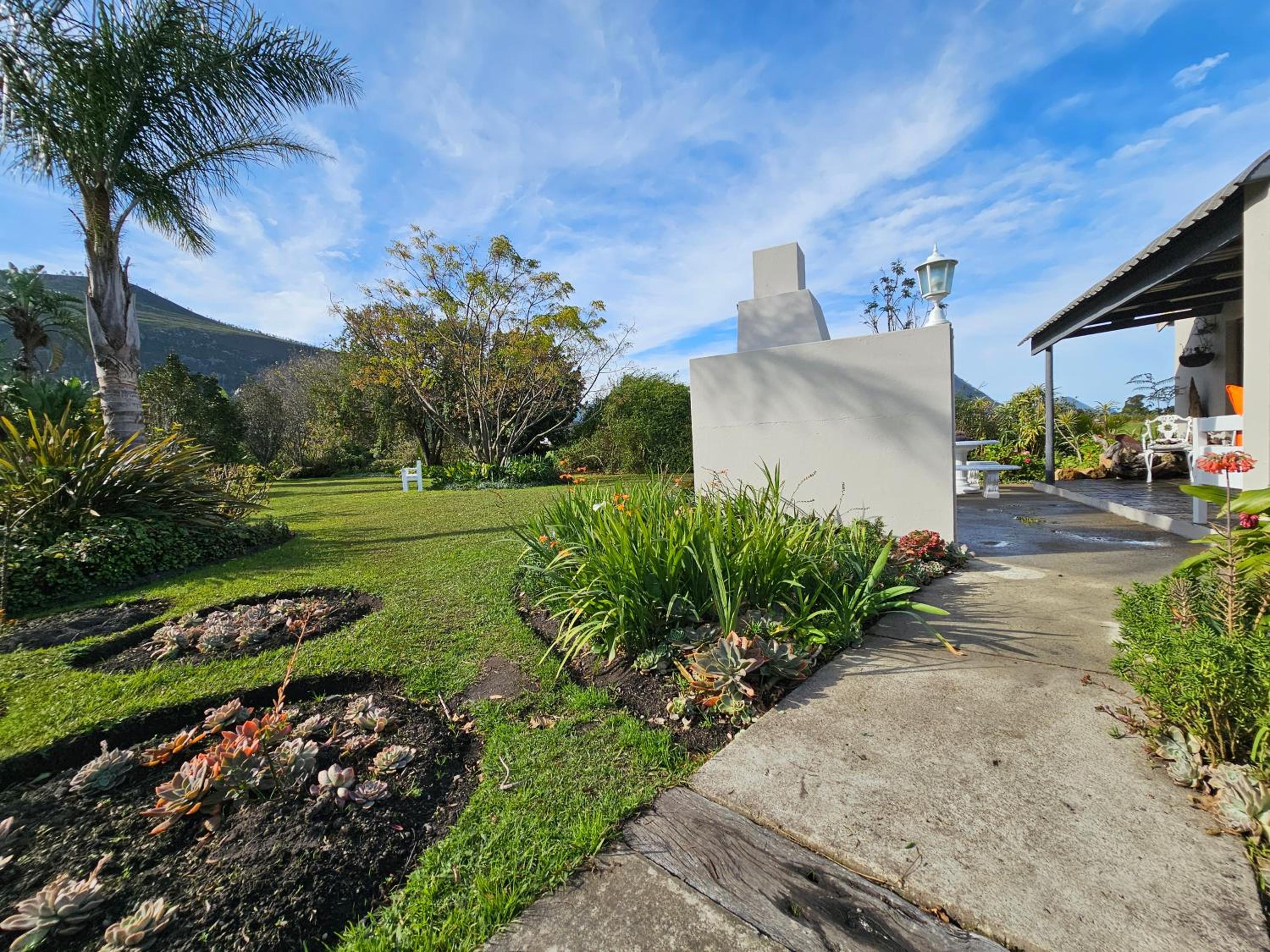 Tsitsikamma Gardens Cottages Self-catering Cottages view 5
