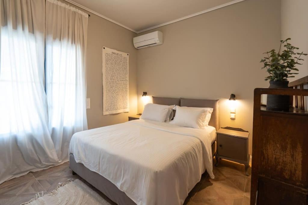 Luxury Petralona Penthouse - Sleeps 7 -Near Metro