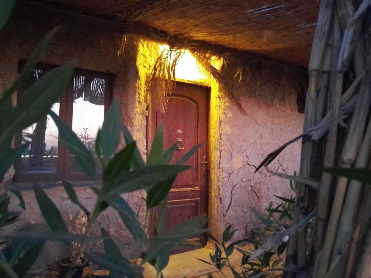 Dahshour Mudhouse Fayoum Desert Road 27km from Pyramid Maydoum Package 4Days 3Nights 500USD full board Visit of Pyramids Khan El Khalili Museum cairo by ni