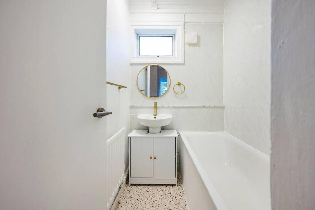 Beautiful 3-bed house-the centre