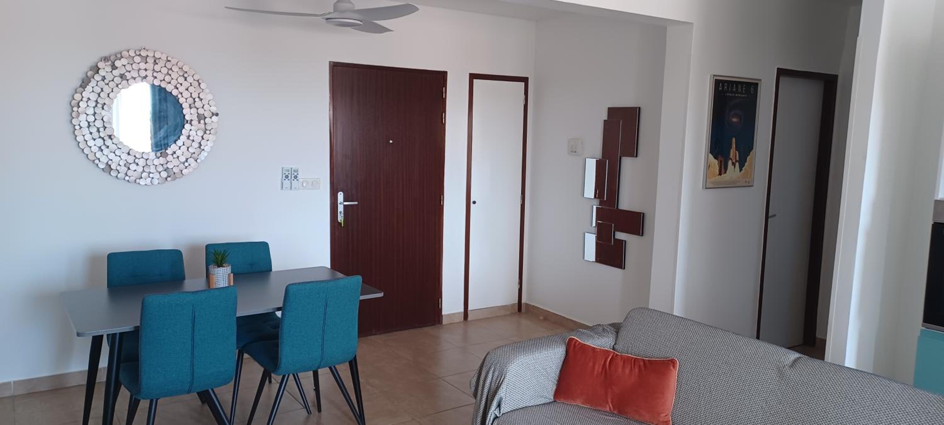 NANA - Grand Appartement - C32- Cuisine équipée- CLIM-WIFI-Terrasse view 2
