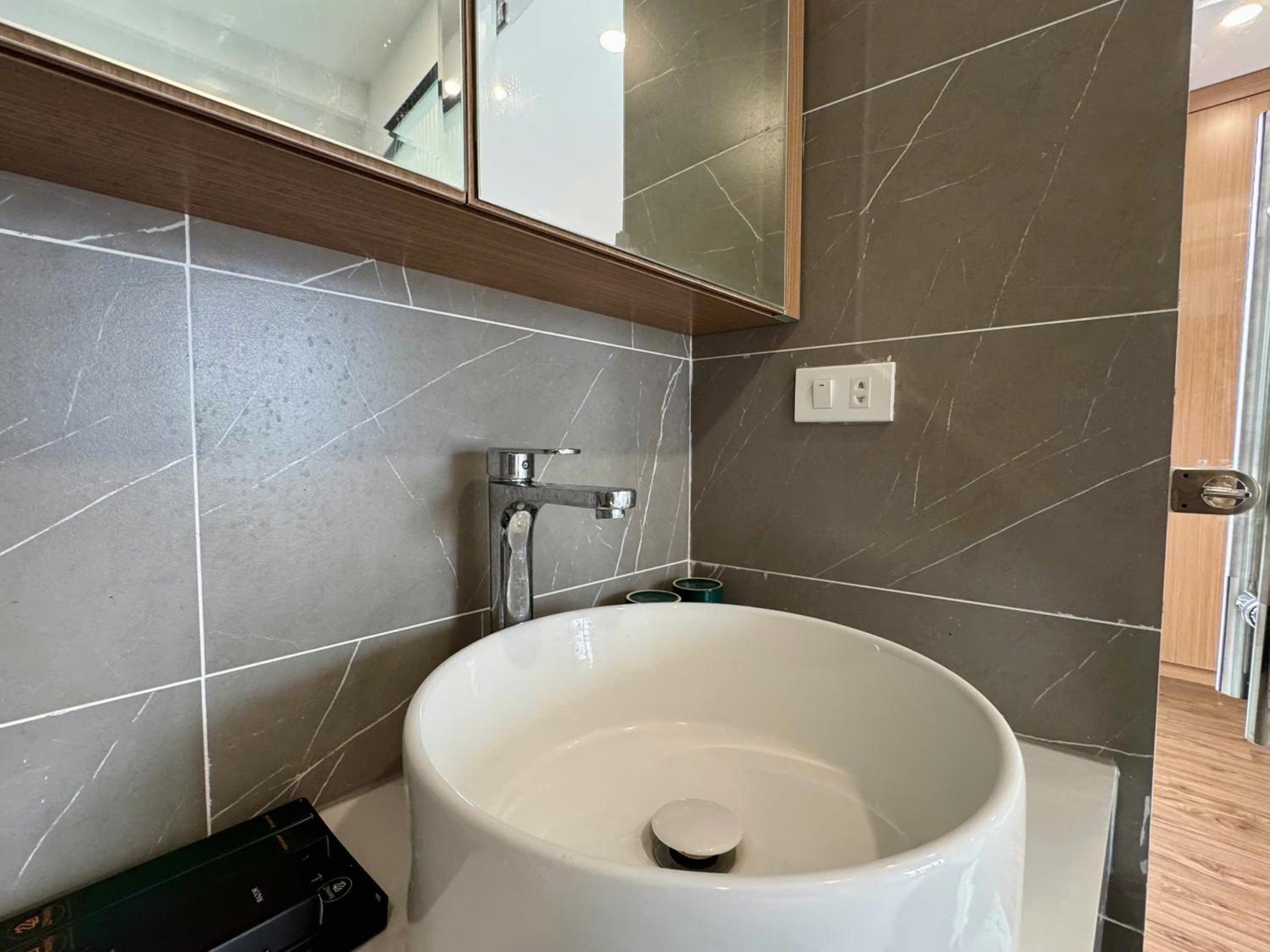 22housing Hotel 20 Linh Lang
