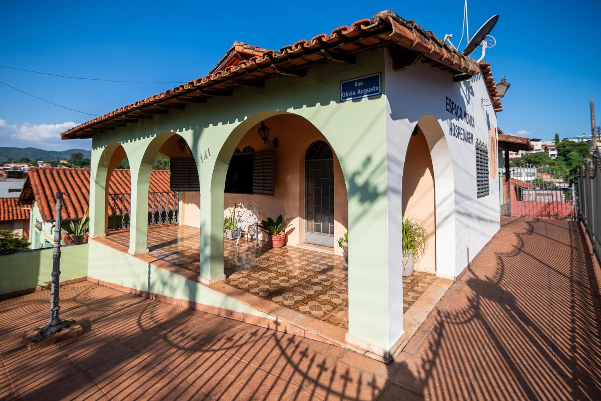 Espaço Mônica Hospedagem