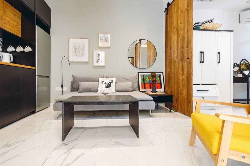 Casa Sol Seaside modern cozy 1bed apt in green yard