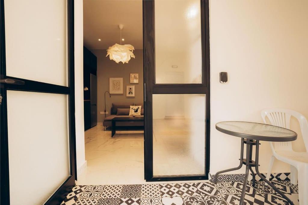 Casa Sol Seaside modern cozy 1bed apt in green yard