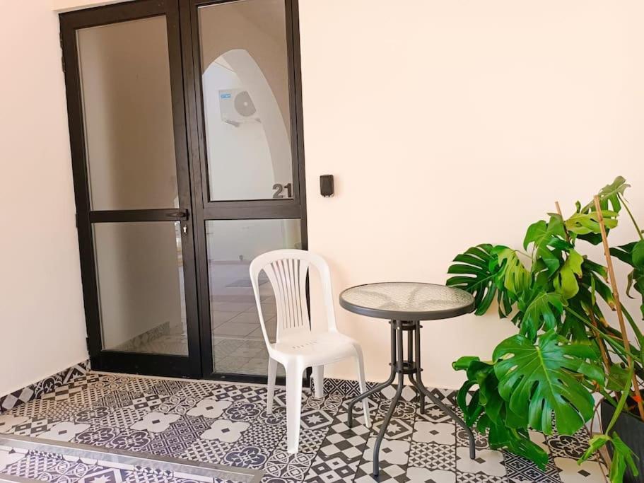 Casa Sol Seaside modern cozy 1bed apt in green yard