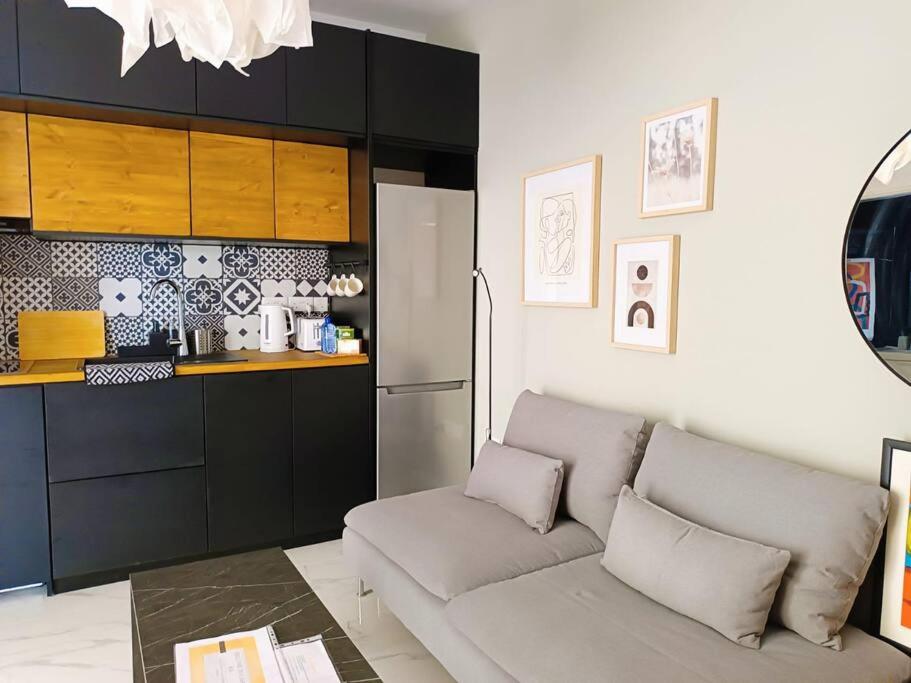 Casa Sol Seaside modern cozy 1bed apt in green yard