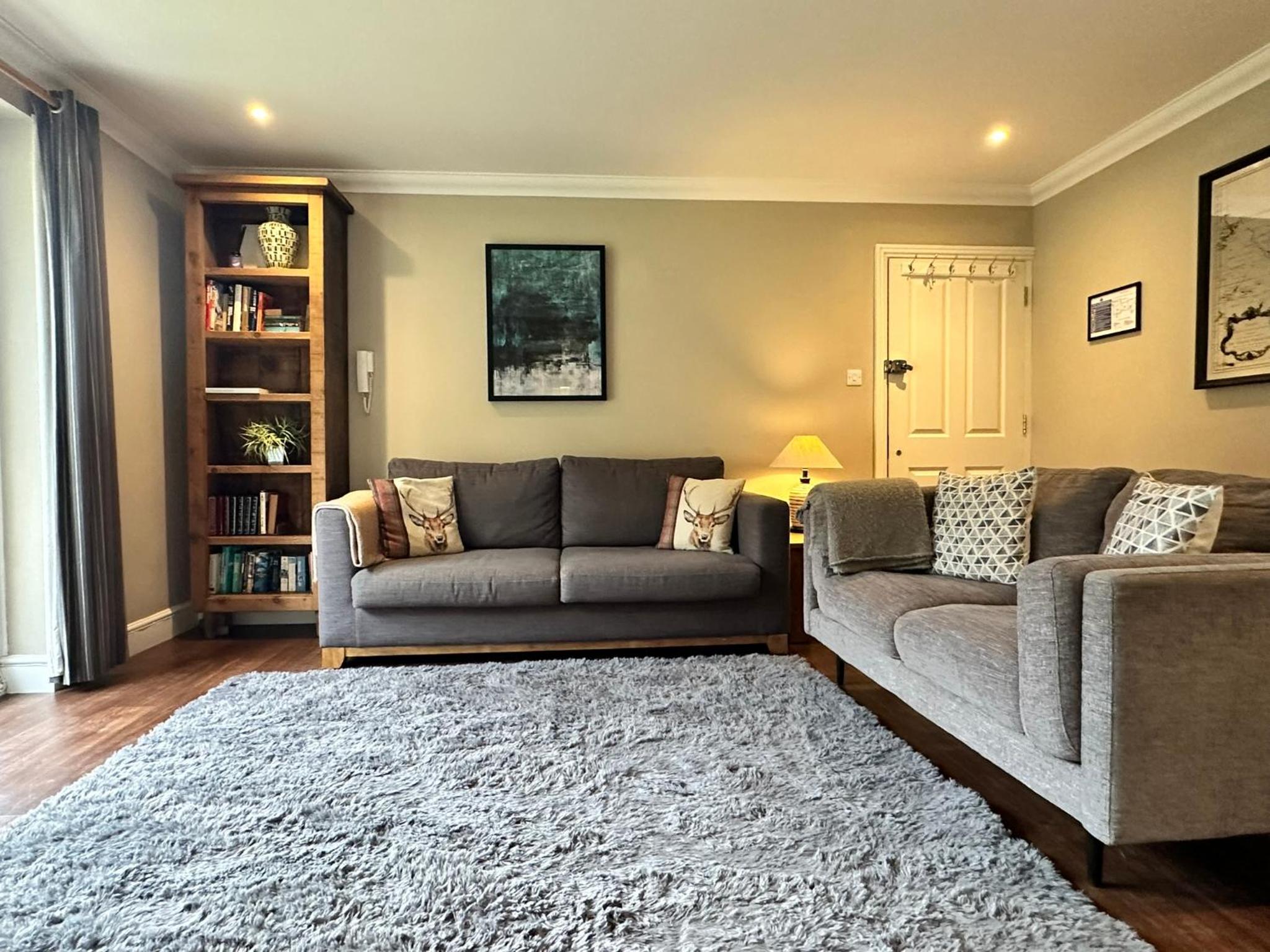 Lord Raglan House One Bedroom with Parking