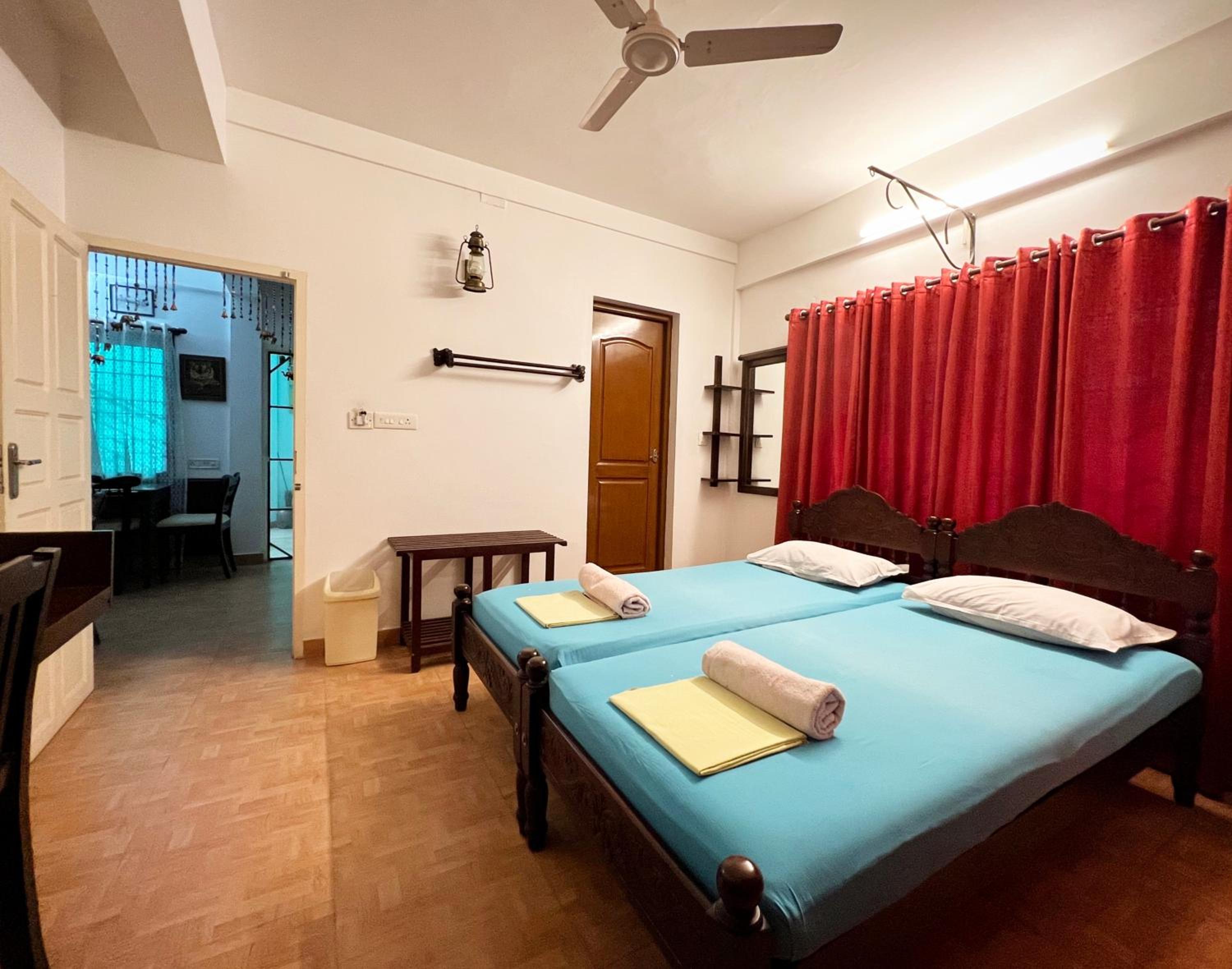 Reds Residency - Homestay