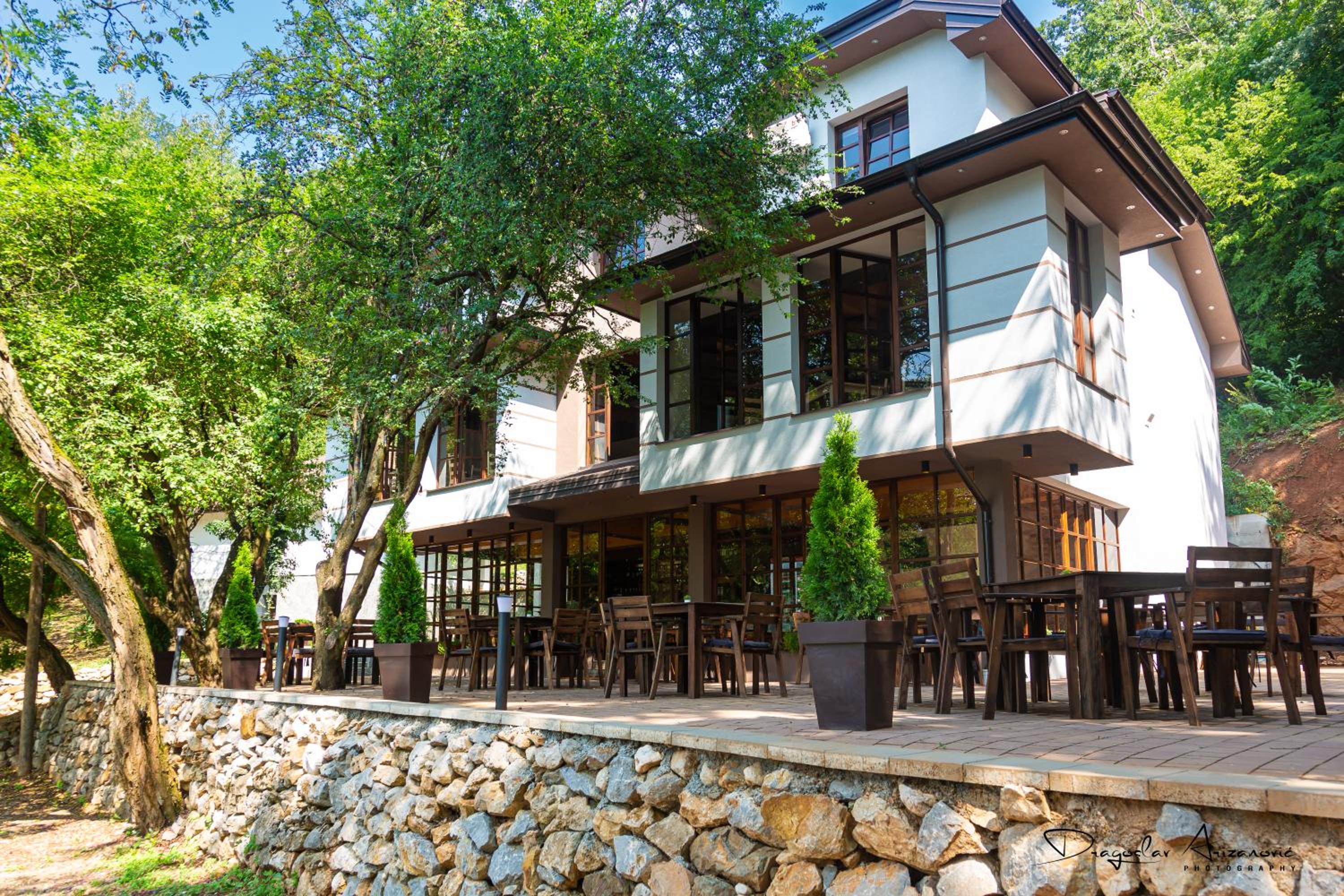 Restoran Lisine - Resavska pećina