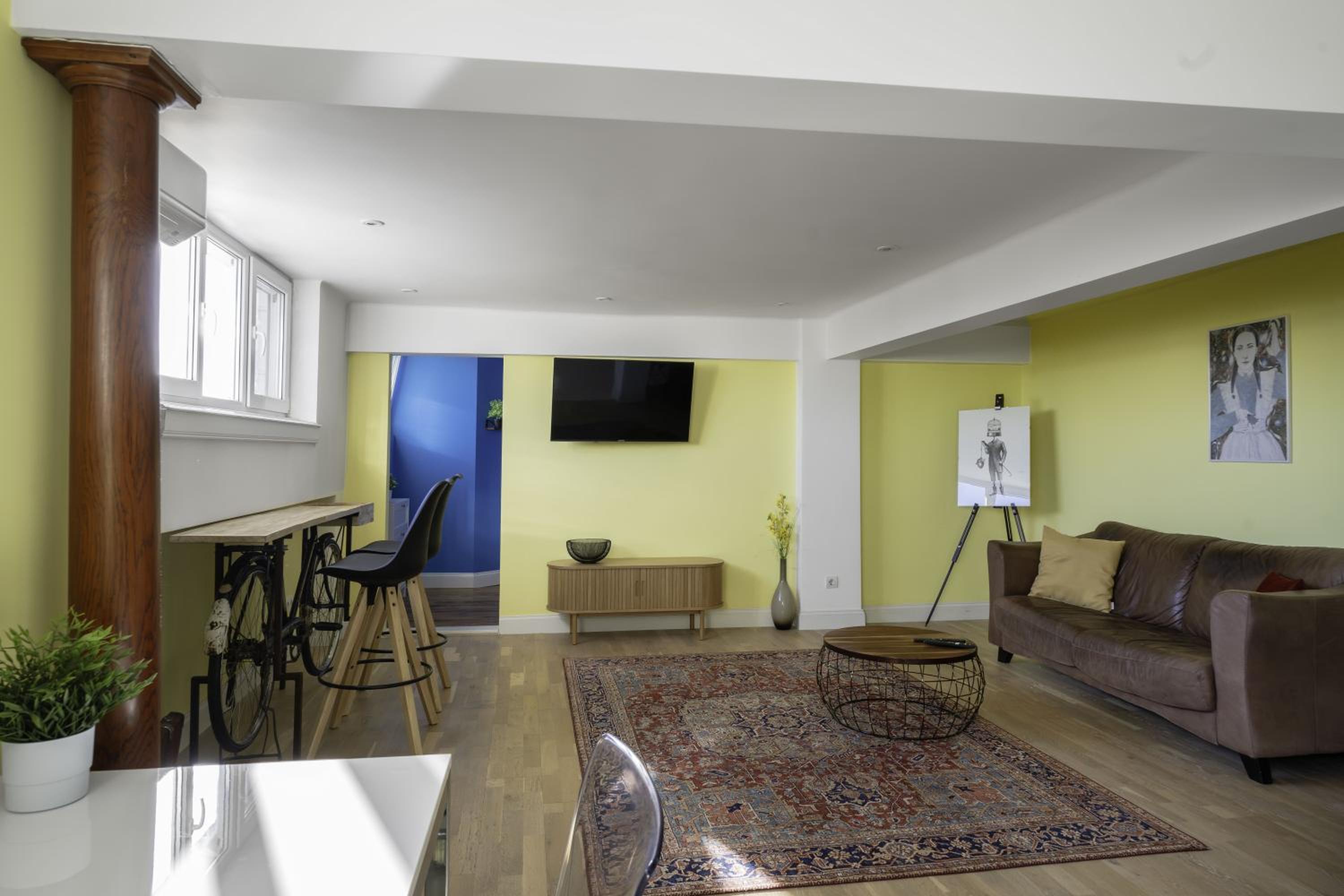 Best Views from Top Central Cozy 1-Bedroom Flat by Flat Mаnager