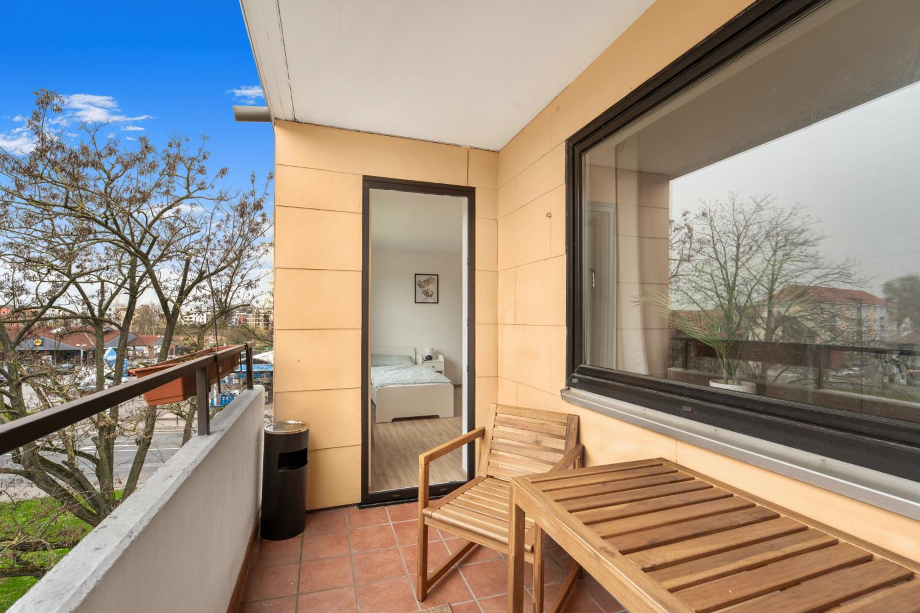 City Apartment- Work & Stay
