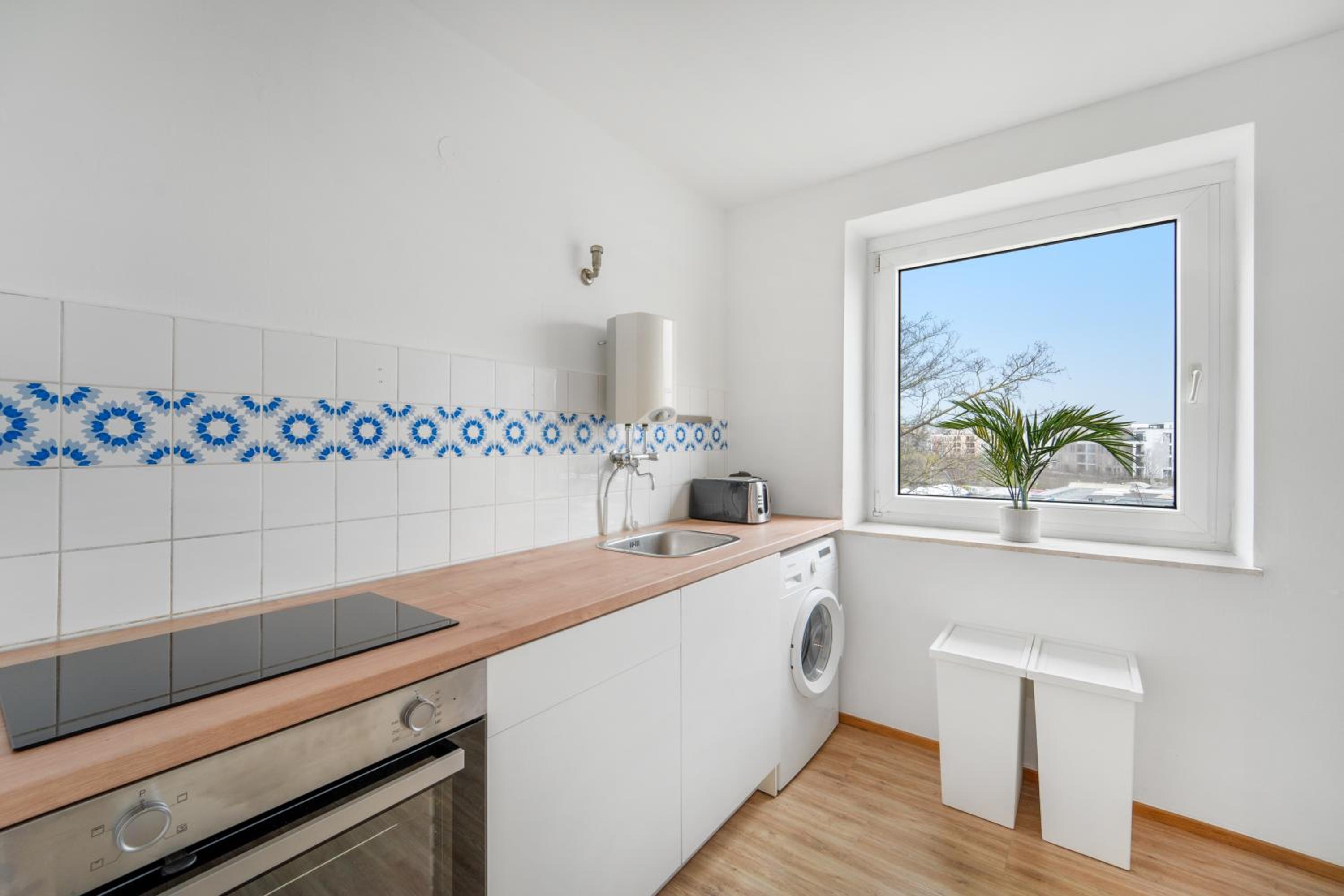 City Apartment- Work & Stay
