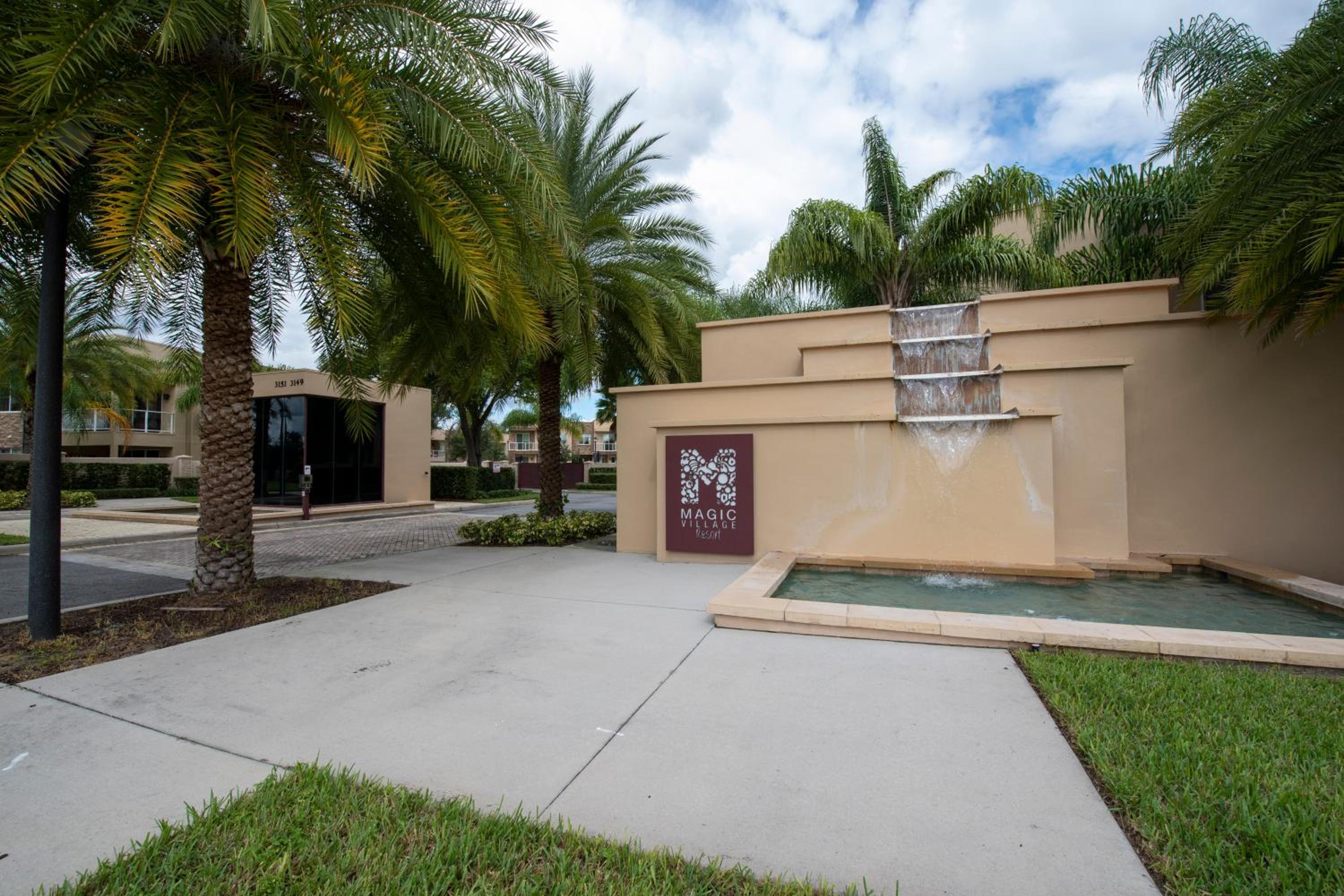 4BD All suites home with BBQ 5 min from Disney