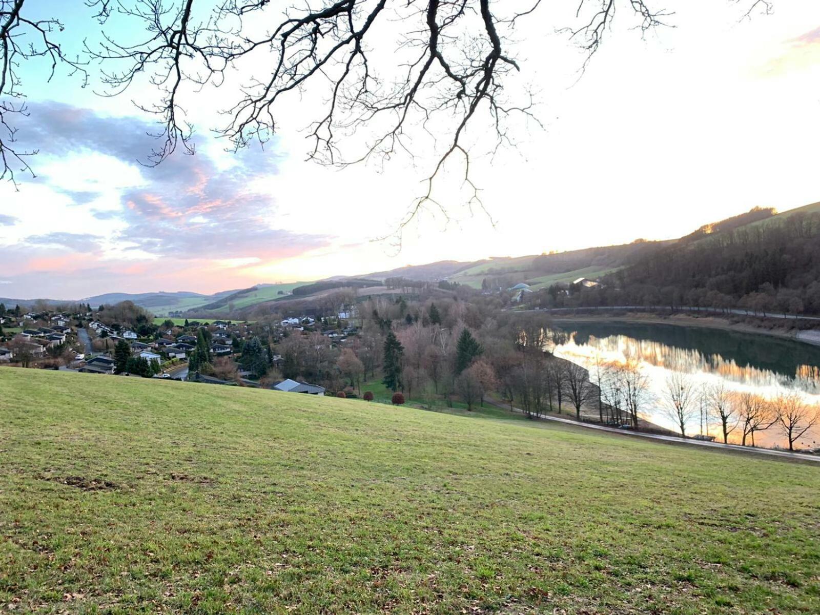 Henneglück mit Fernblick!