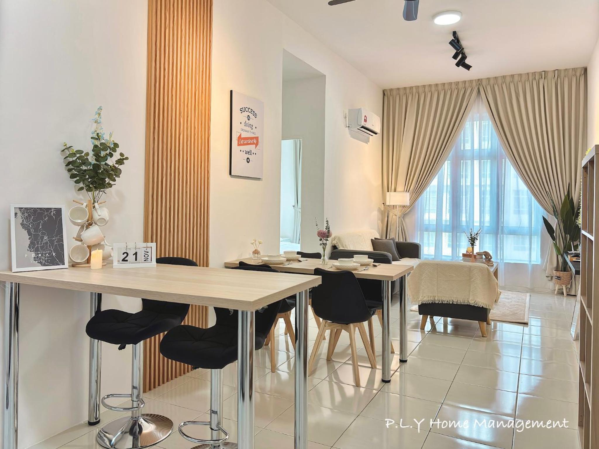 The Anderson Condo by PLY Home photo 7