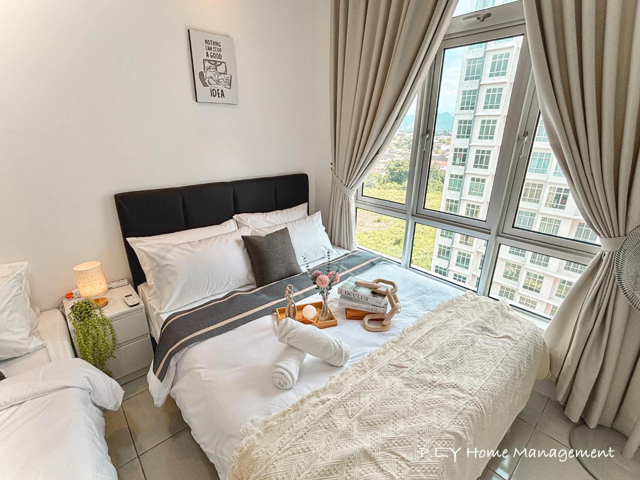The Anderson Condo by PLY Home photo 8